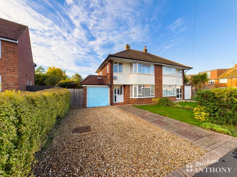 3 bed semidetached house for sale in Westmorland Avenue, Bedgrove