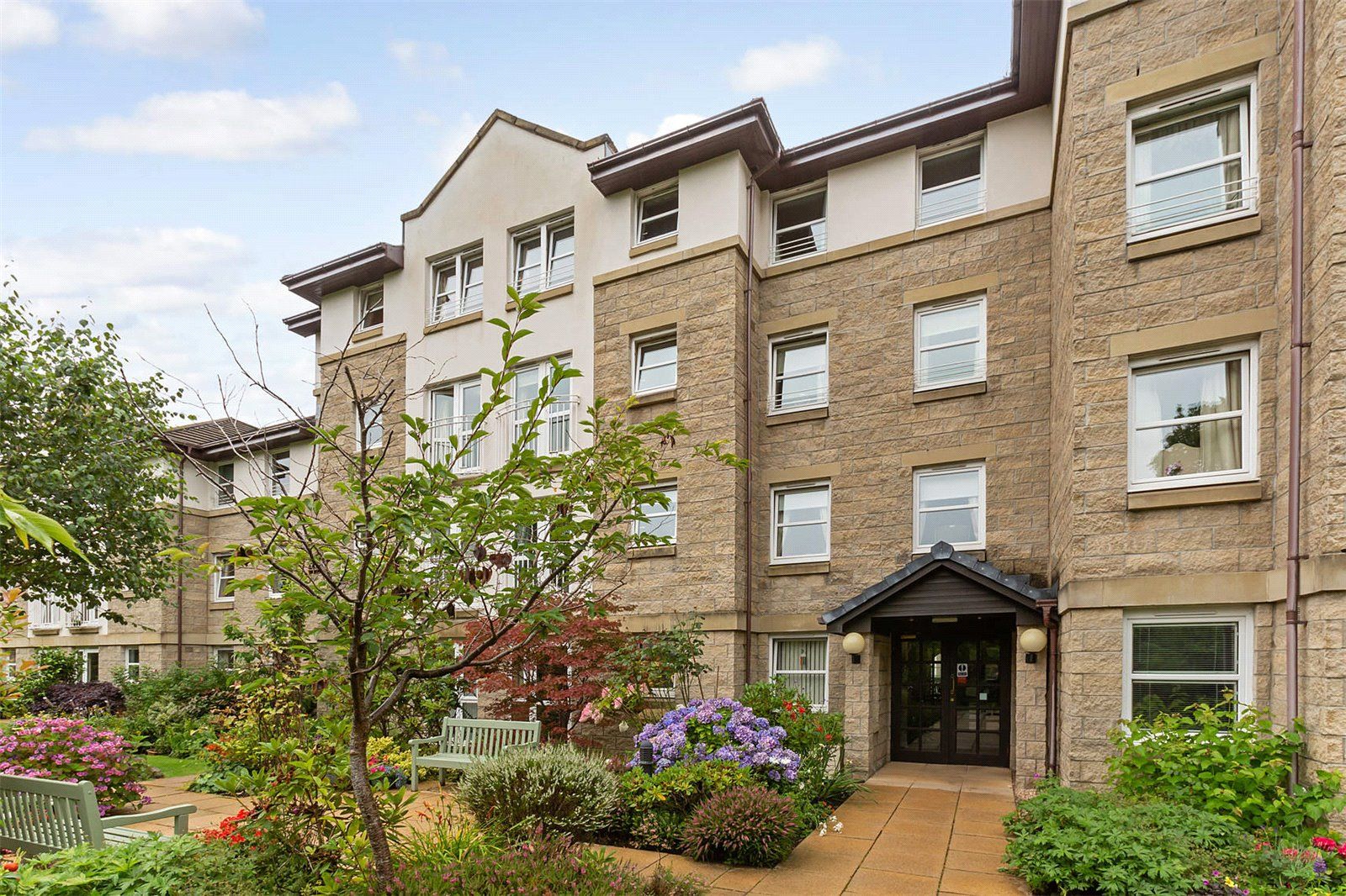 1 bed flat for sale in Kenmure Drive, Glasgow G64 Zoopla