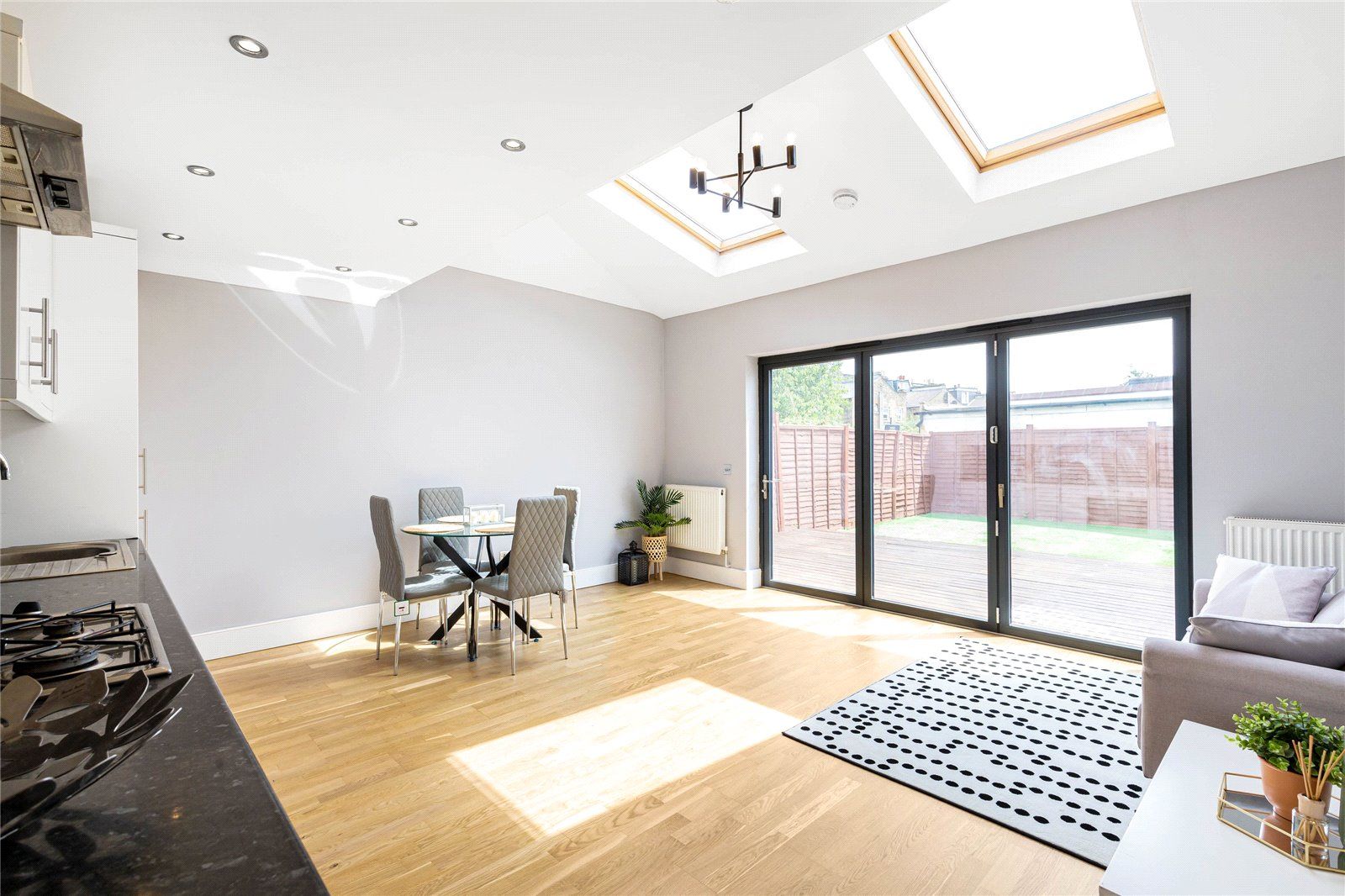 3 bed flat for sale in Mitcham Lane, London SW16 Zoopla