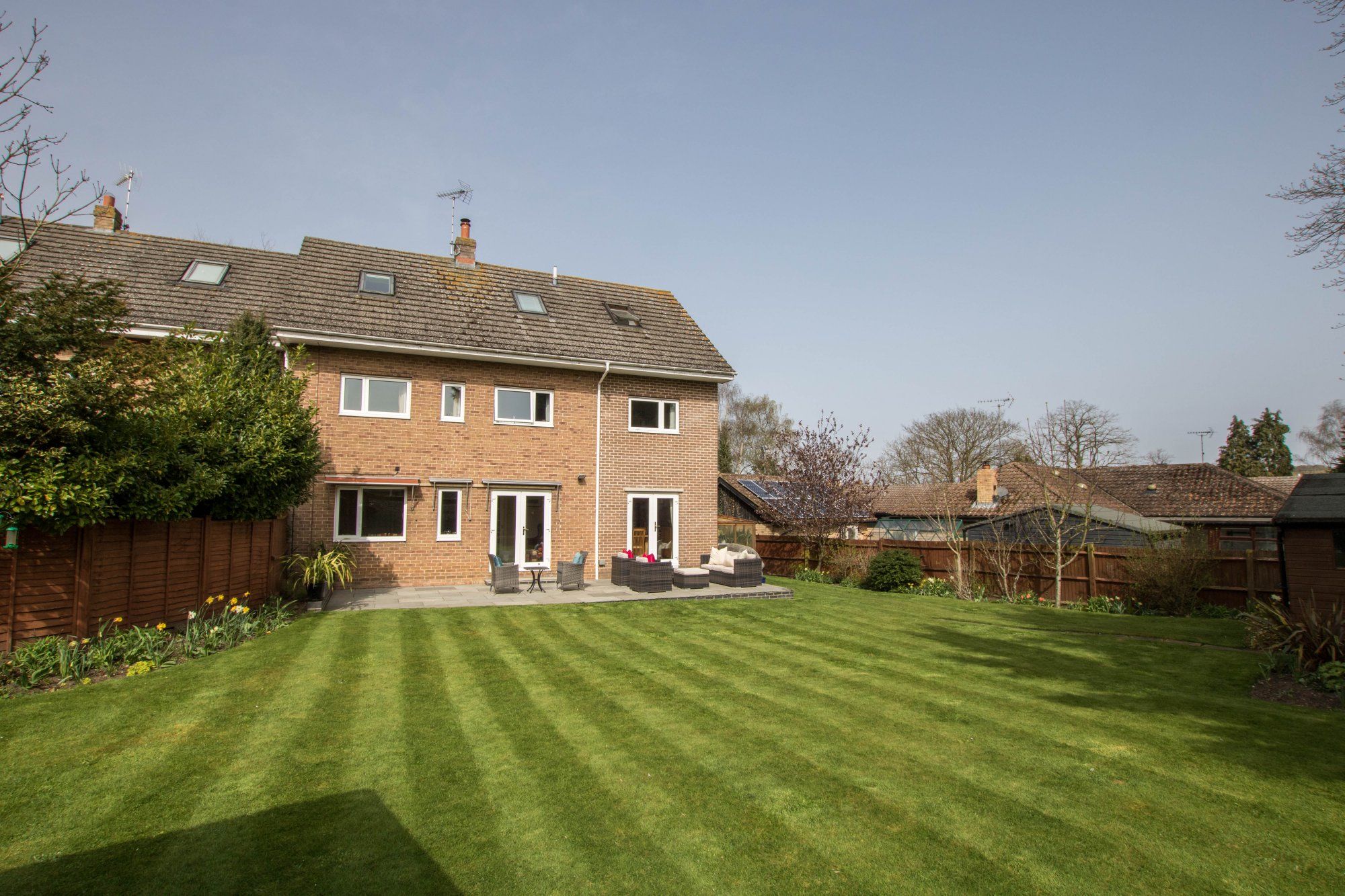 5 bed end terrace house for sale in Cambridge Road, Linton, Cambridge