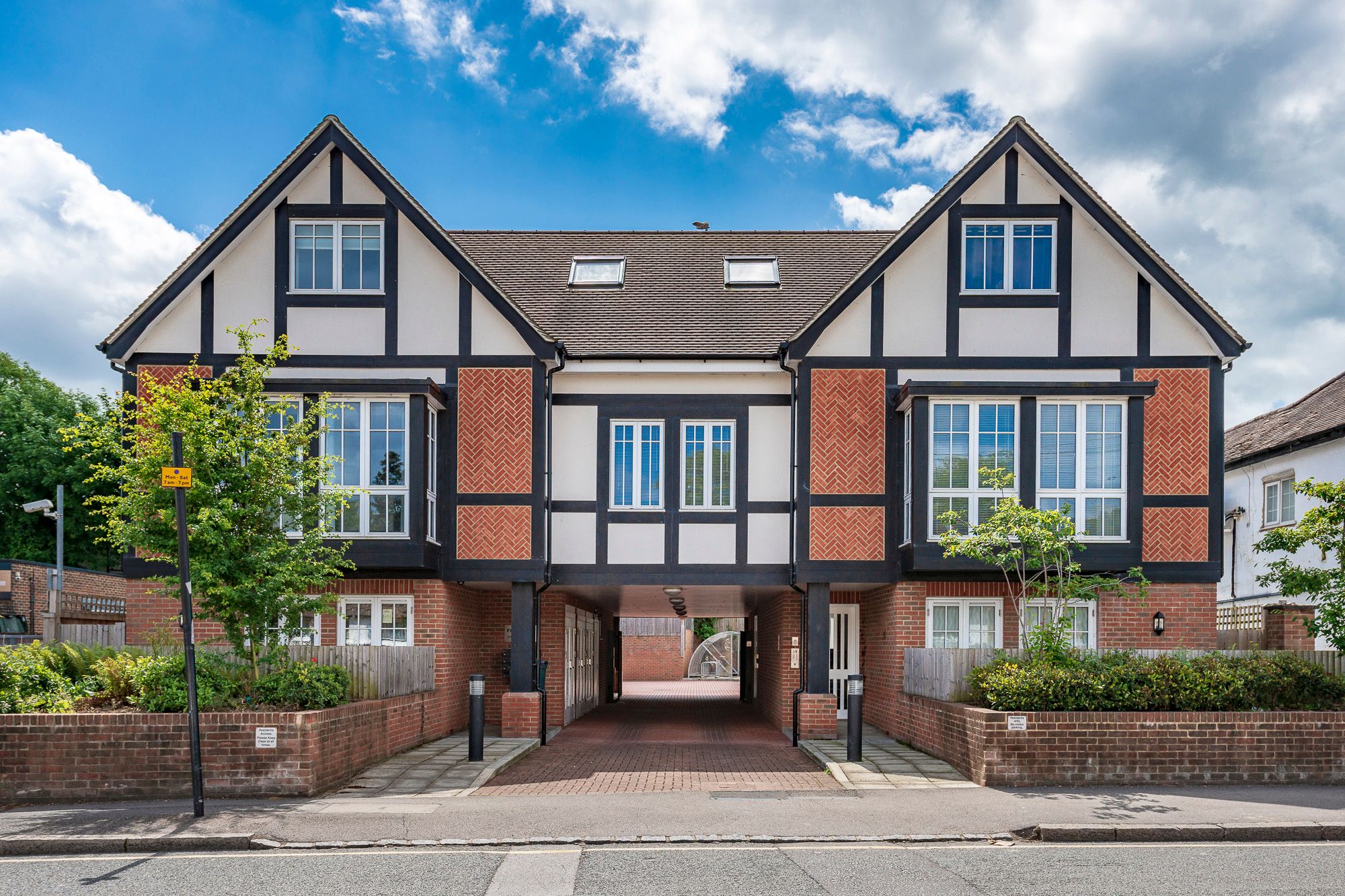 2 bed flat for sale in Chipstead Valley Road, Coulsdon CR5 Zoopla