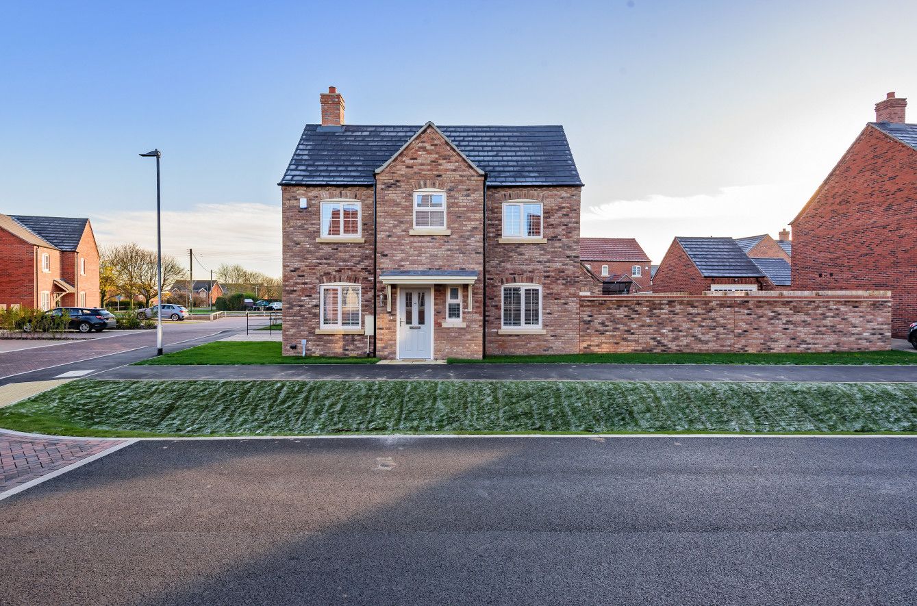 3 bed detached house for sale in Top Farm Avenue, Navenby LN5 Zoopla