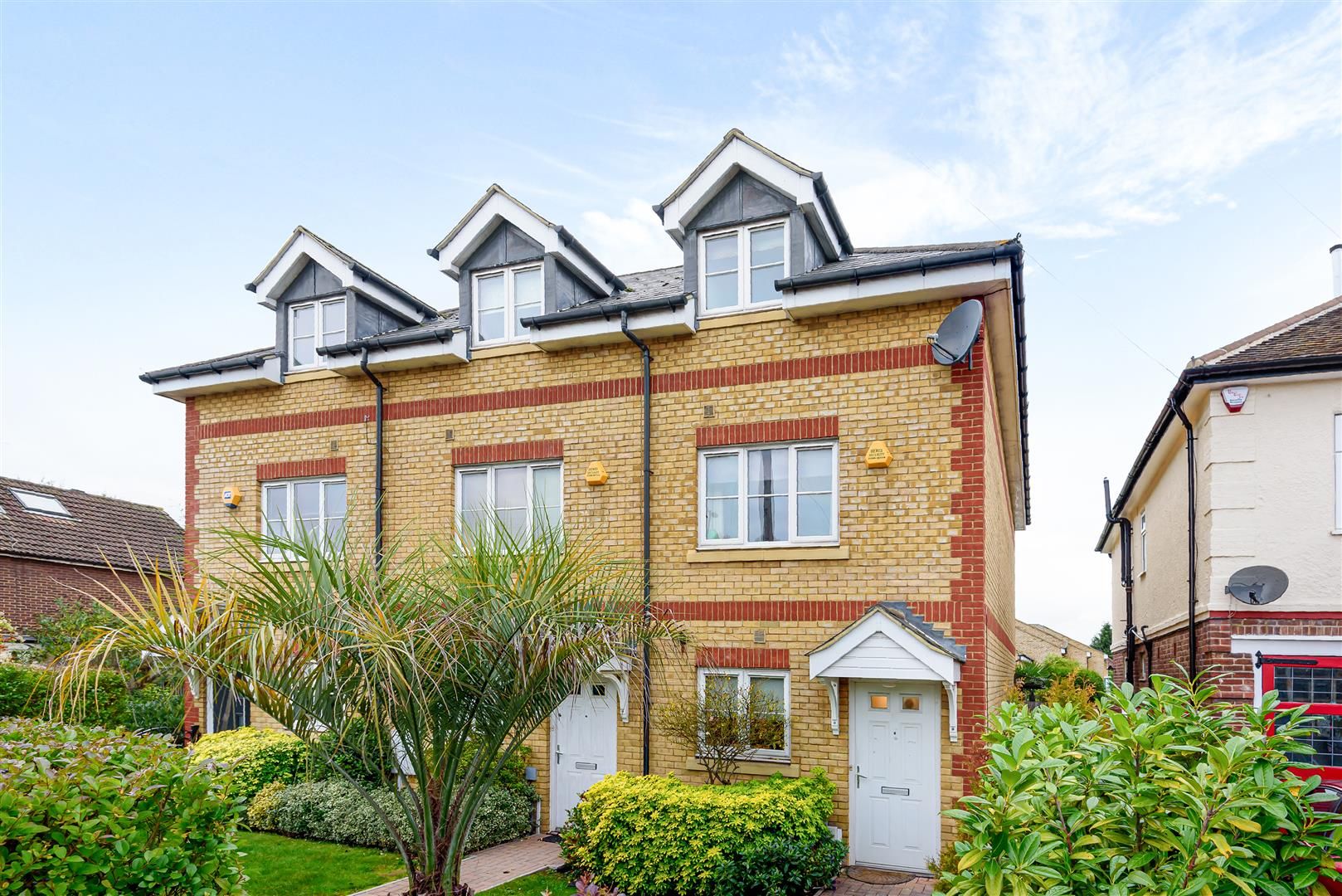 4 bed semidetached house for sale in Ruxley Lane, West Ewell, Epsom