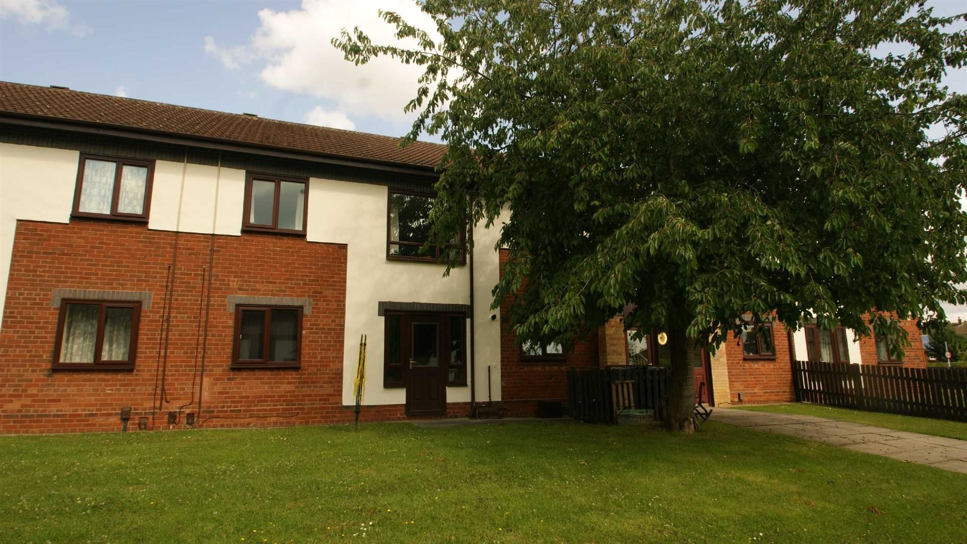 1 bed flat to rent in Ryedale Court, Seacroft, Leeds LS14 Zoopla