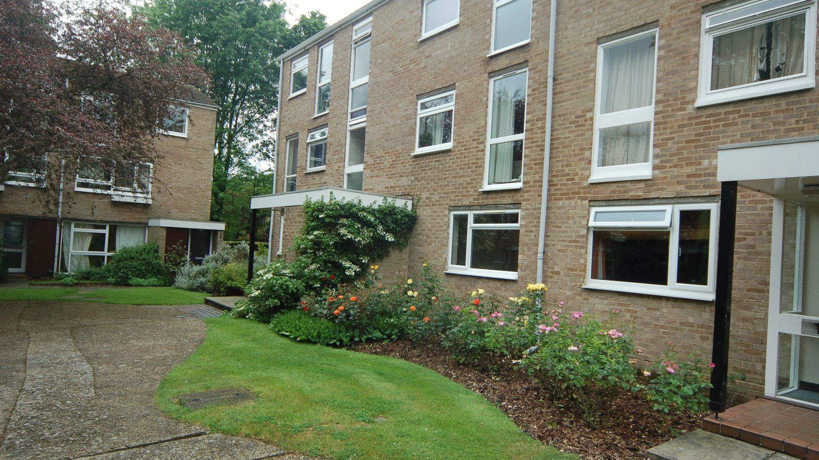 1 bed flat to rent in Harrowdene Gardens, Teddington TW11 Zoopla