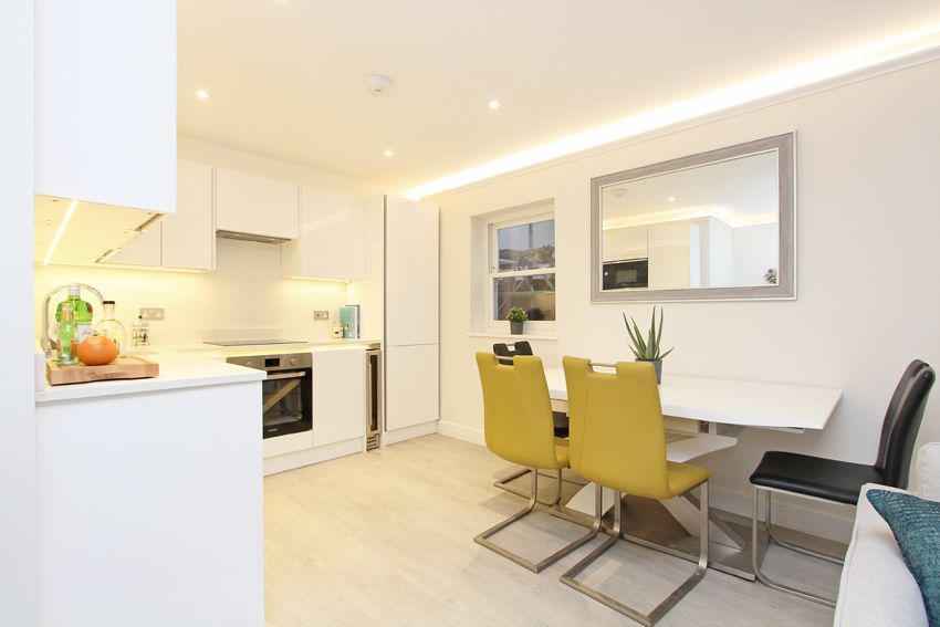 Flat 8 Chatsworth Road Croydon CR0  