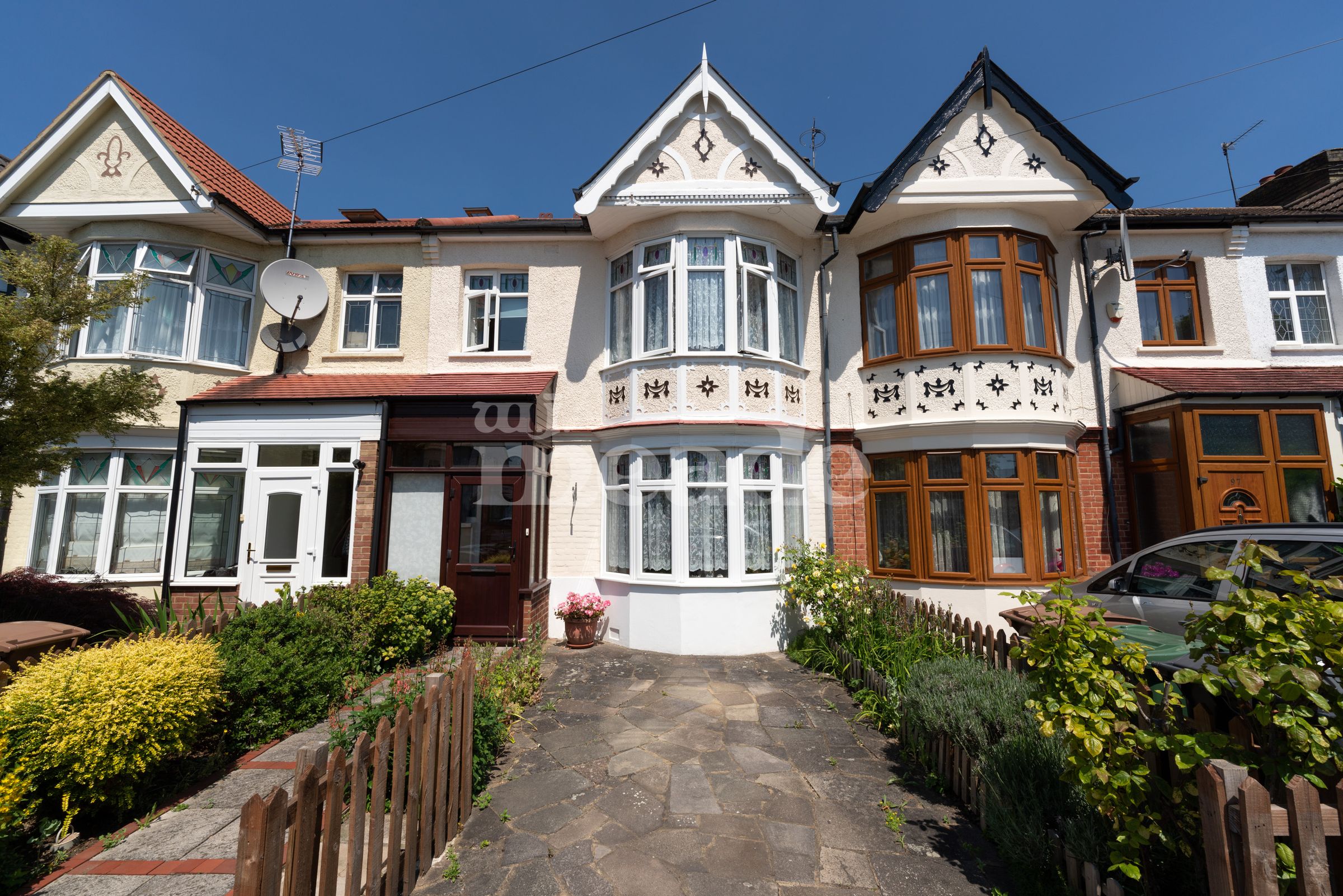 3 bed terraced house for sale in Higham Station Avenue, London E4 Zoopla