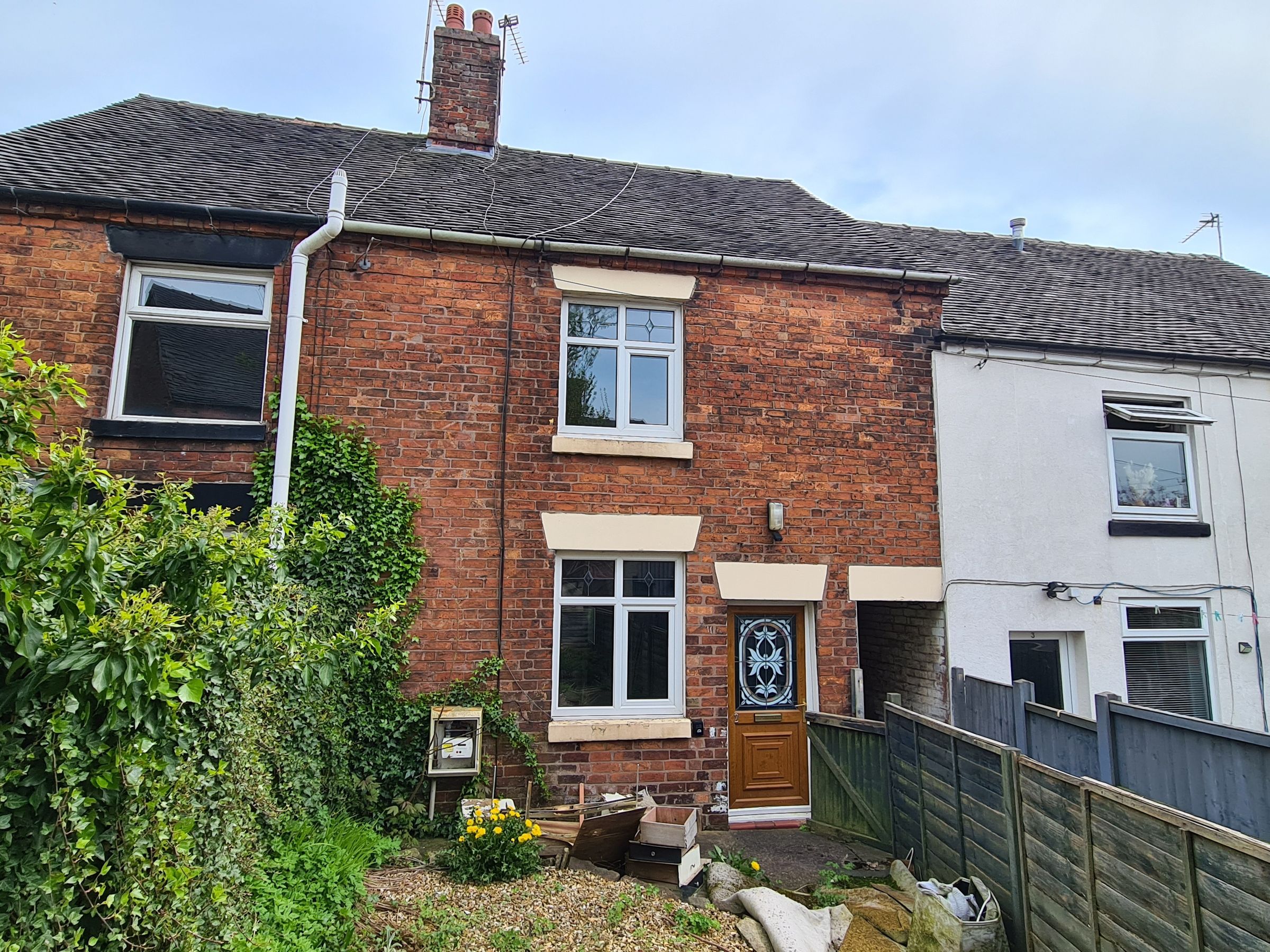 2 bed property for sale in 2 Back View, Kingsley, StokeOnTrent