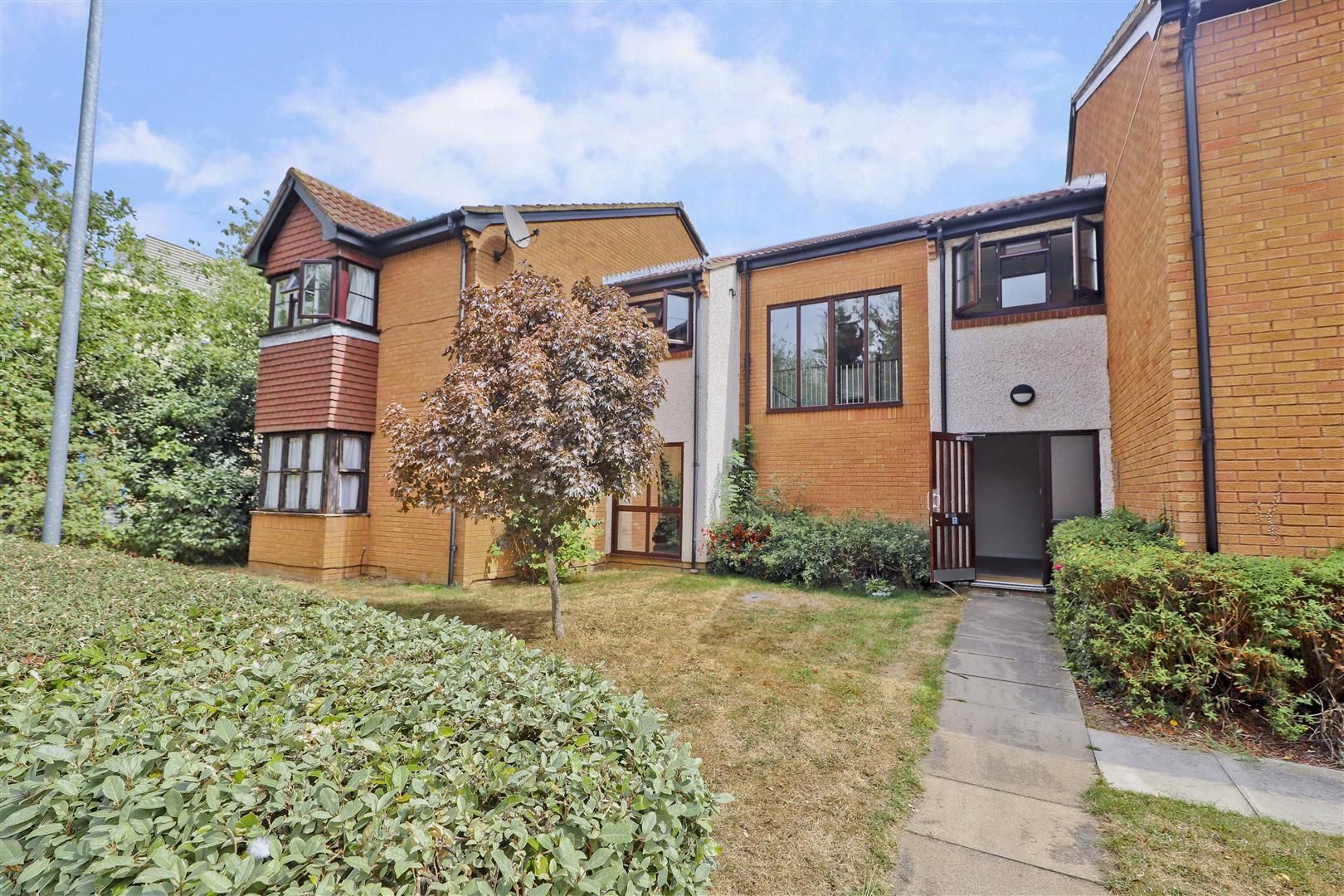Block of flats for sale in Clarkes Drive, Hillingdon UB8 Zoopla