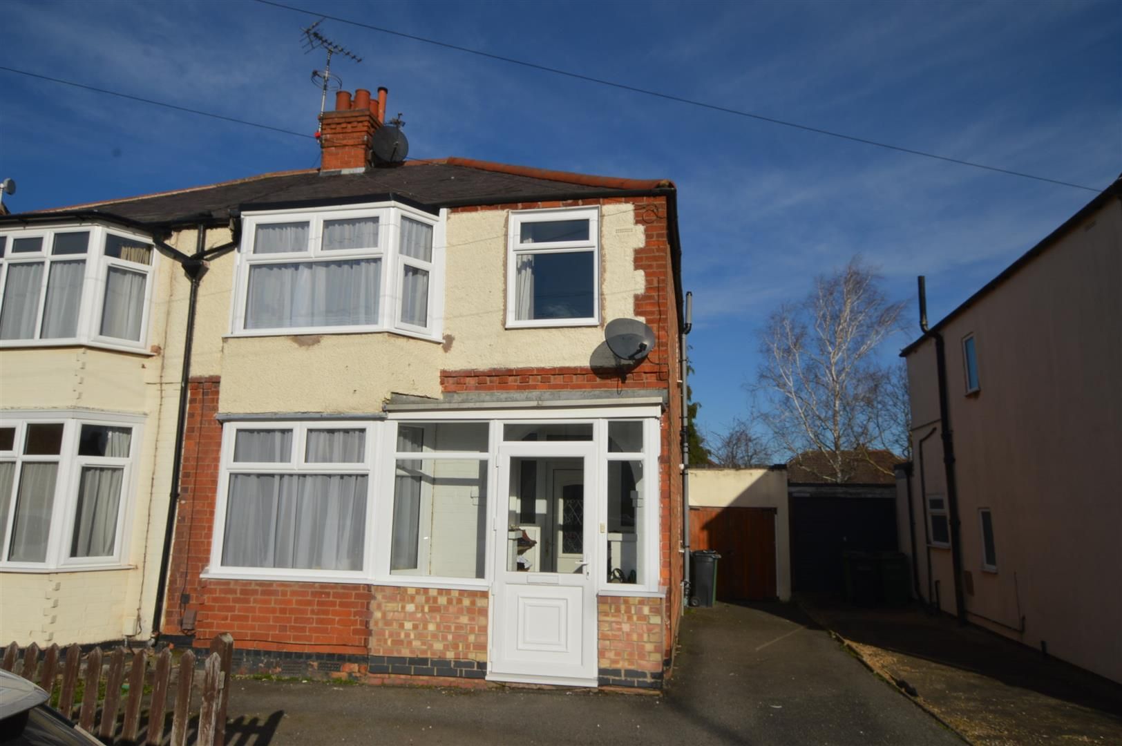 3 bed semidetached house for sale in Burleigh Avenue, Wigston LE18 Zoopla