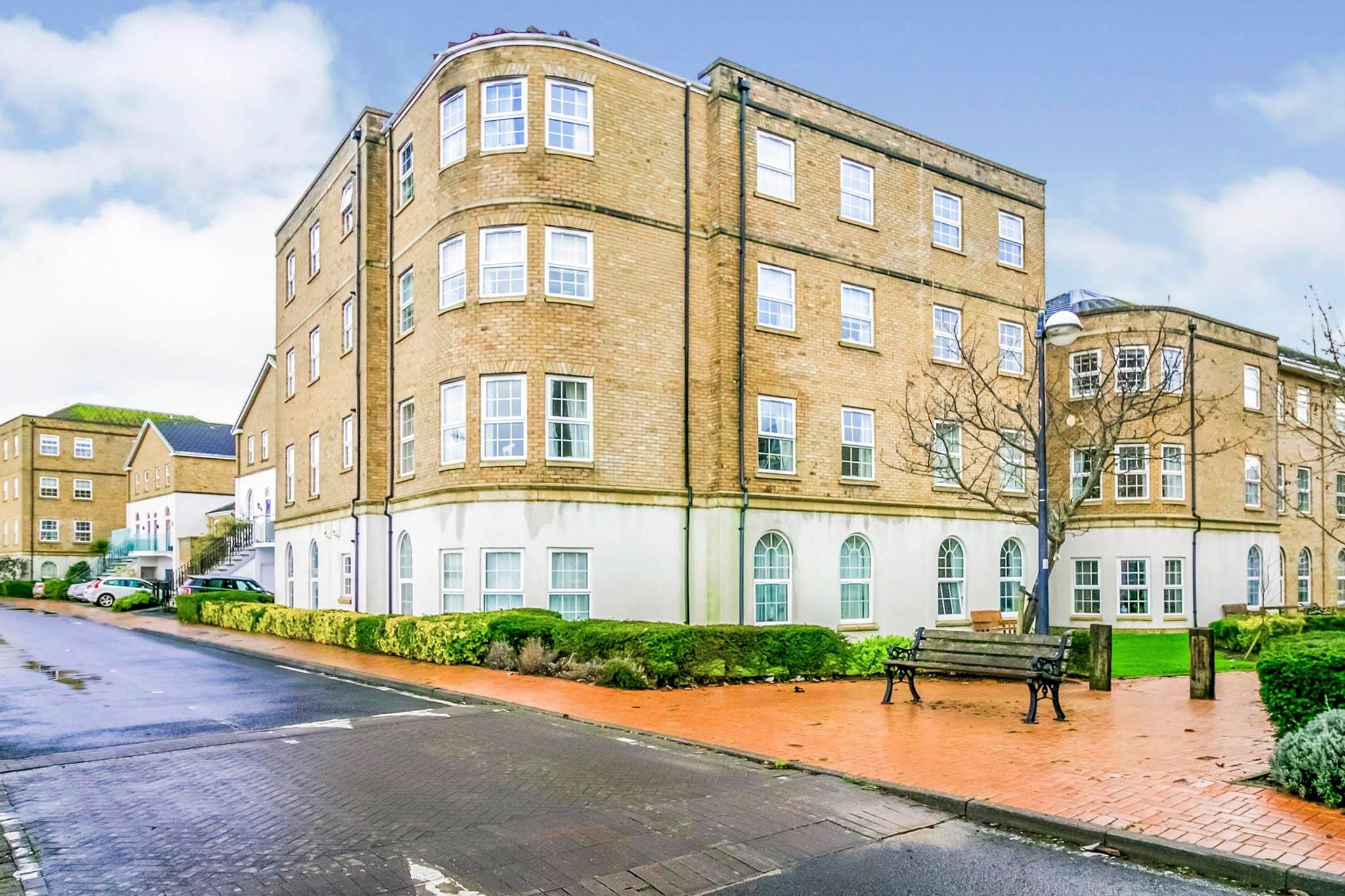 2 bed flat to rent in John Batchelor Way, Penarth CF64 Zoopla
