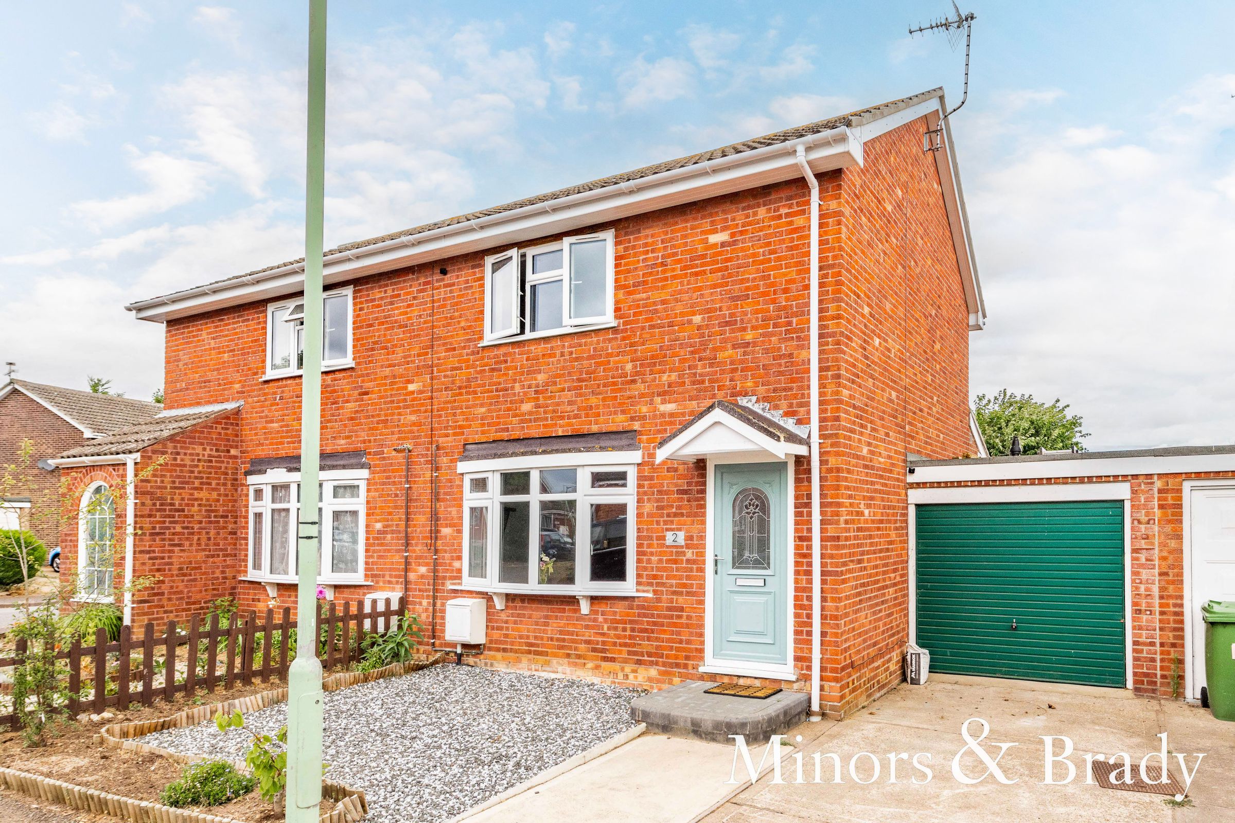 3 bed end terrace house to rent in Lowlands Close, Kessingland