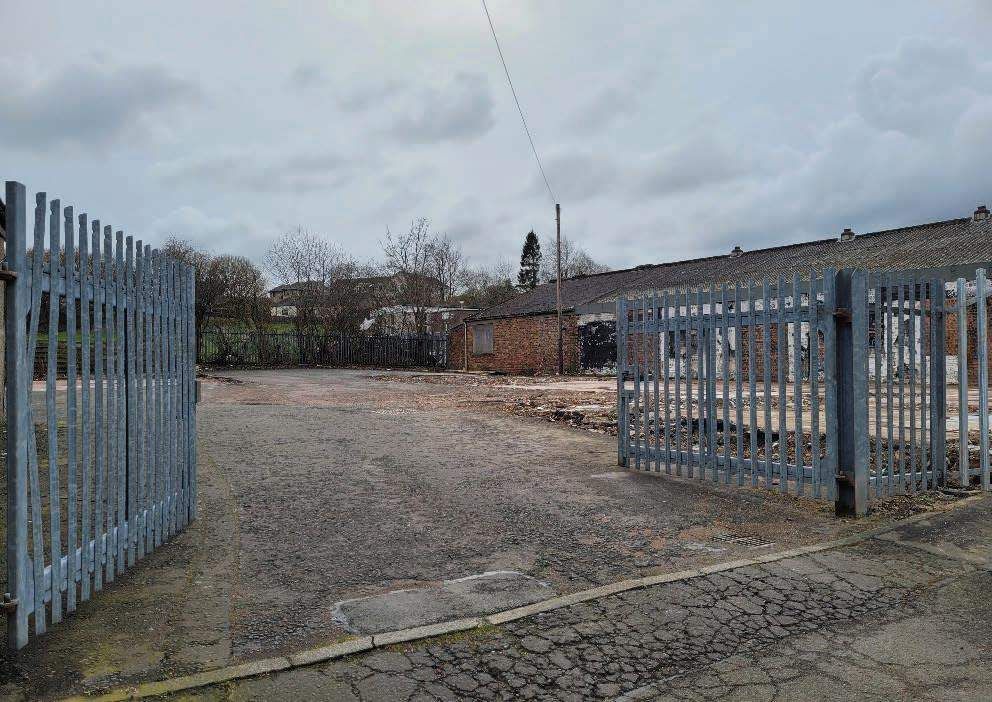 Light industrial to let in Main Street, Brightons, Falkirk FK2 Zoopla