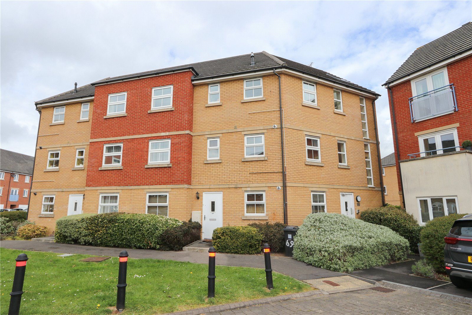 2 bed flat for sale in Hornbeam Close, Bradley Stoke, Bristol BS32 Zoopla