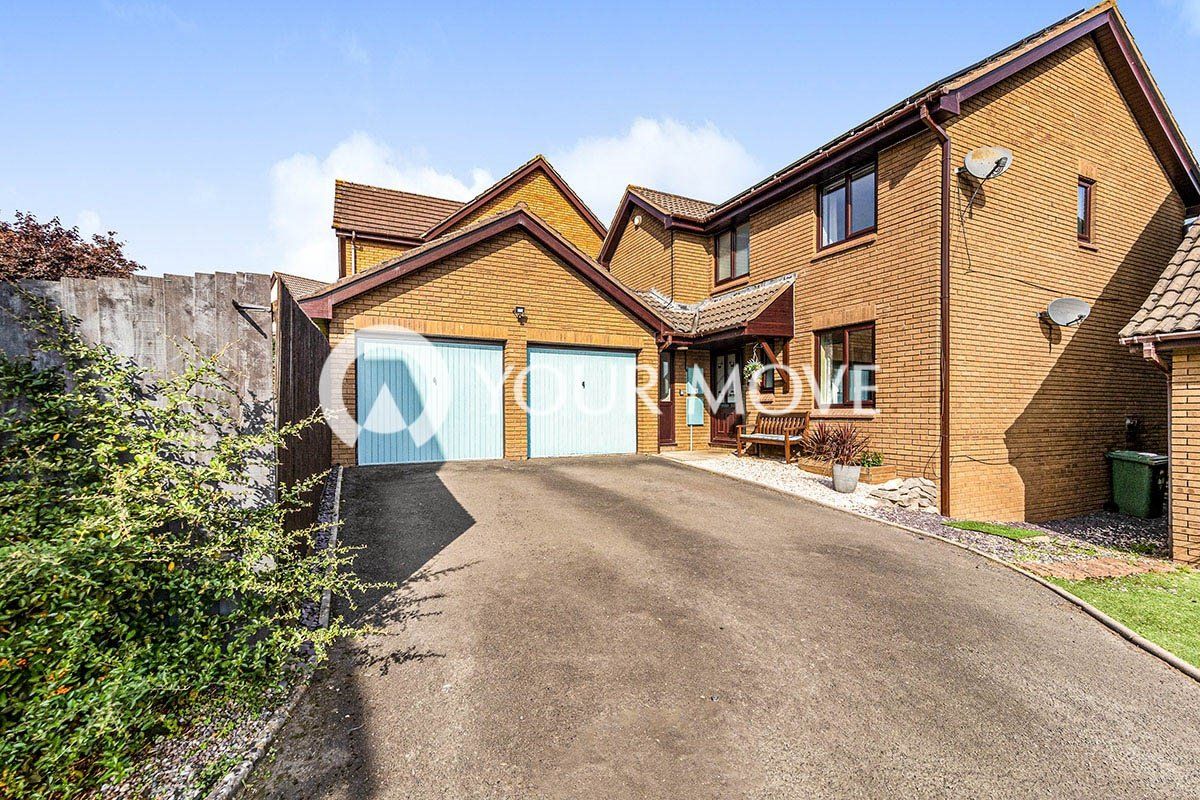 5 bed detached house for sale in Rydon Acres, Kingsteignton, Newton