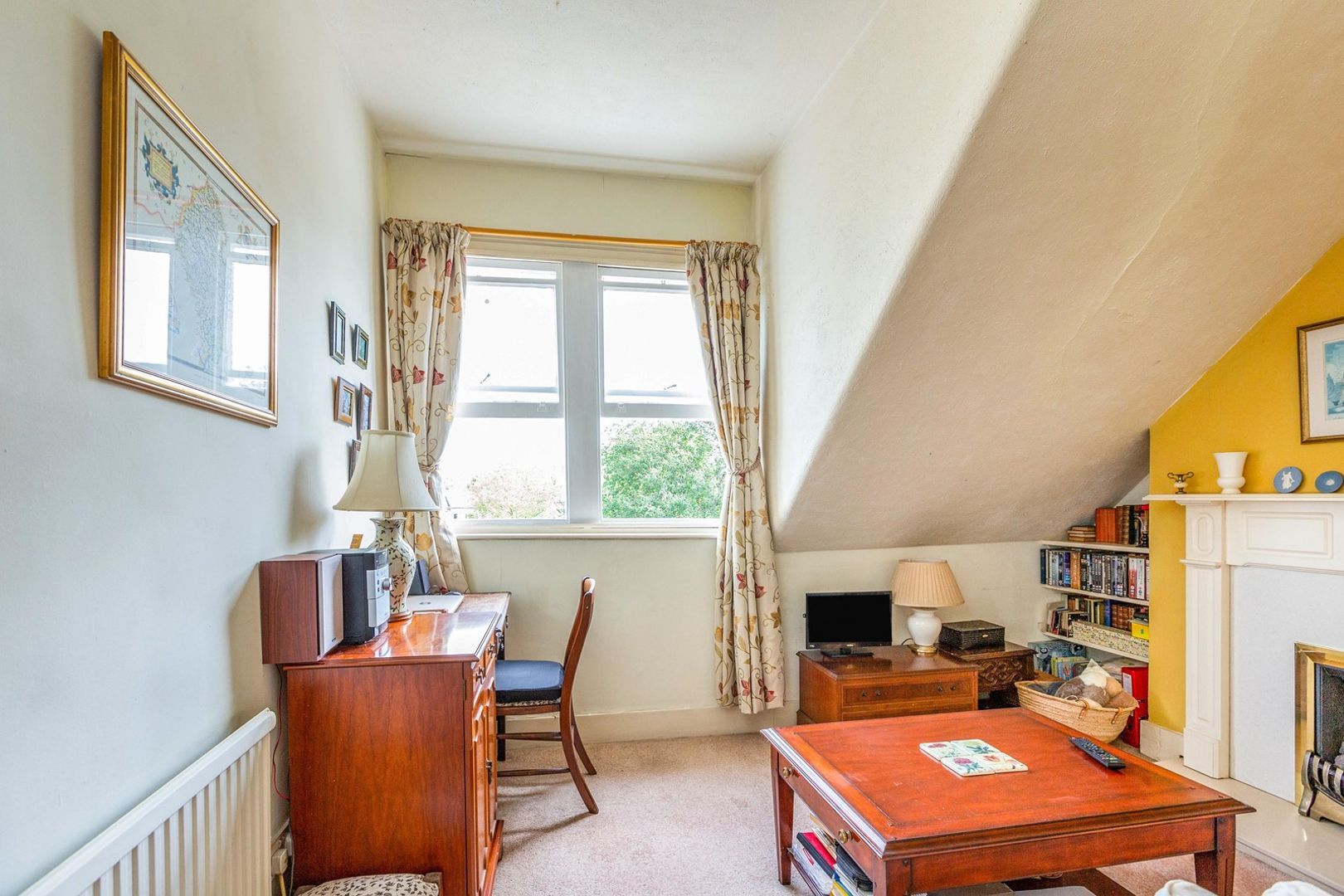 Bounds Green Road, Wood Green N22  