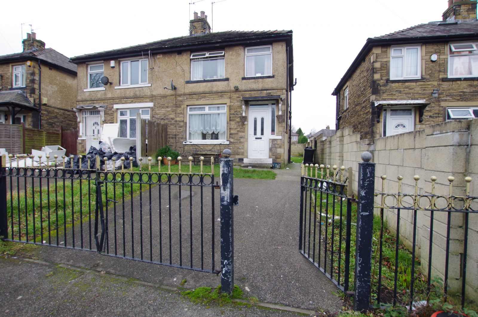 3 bed semidetached house for sale in Dalcross Grove, Bradford BD5 Zoopla