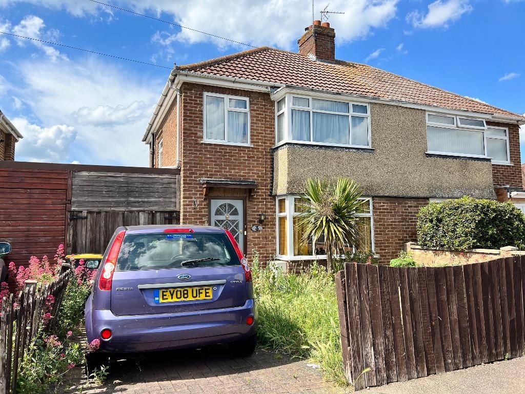 3 bed semidetached house for sale in Ditmas Avenue, Kempston, Beds