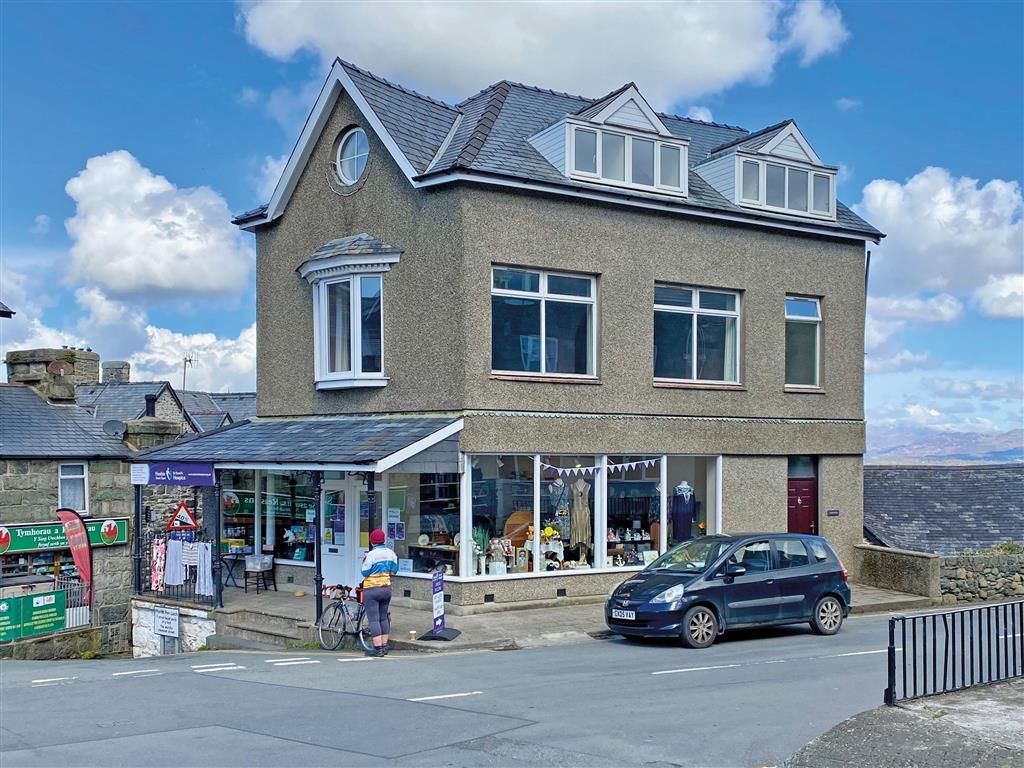 4 bed property for sale in High Street, Harlech LL46 Zoopla