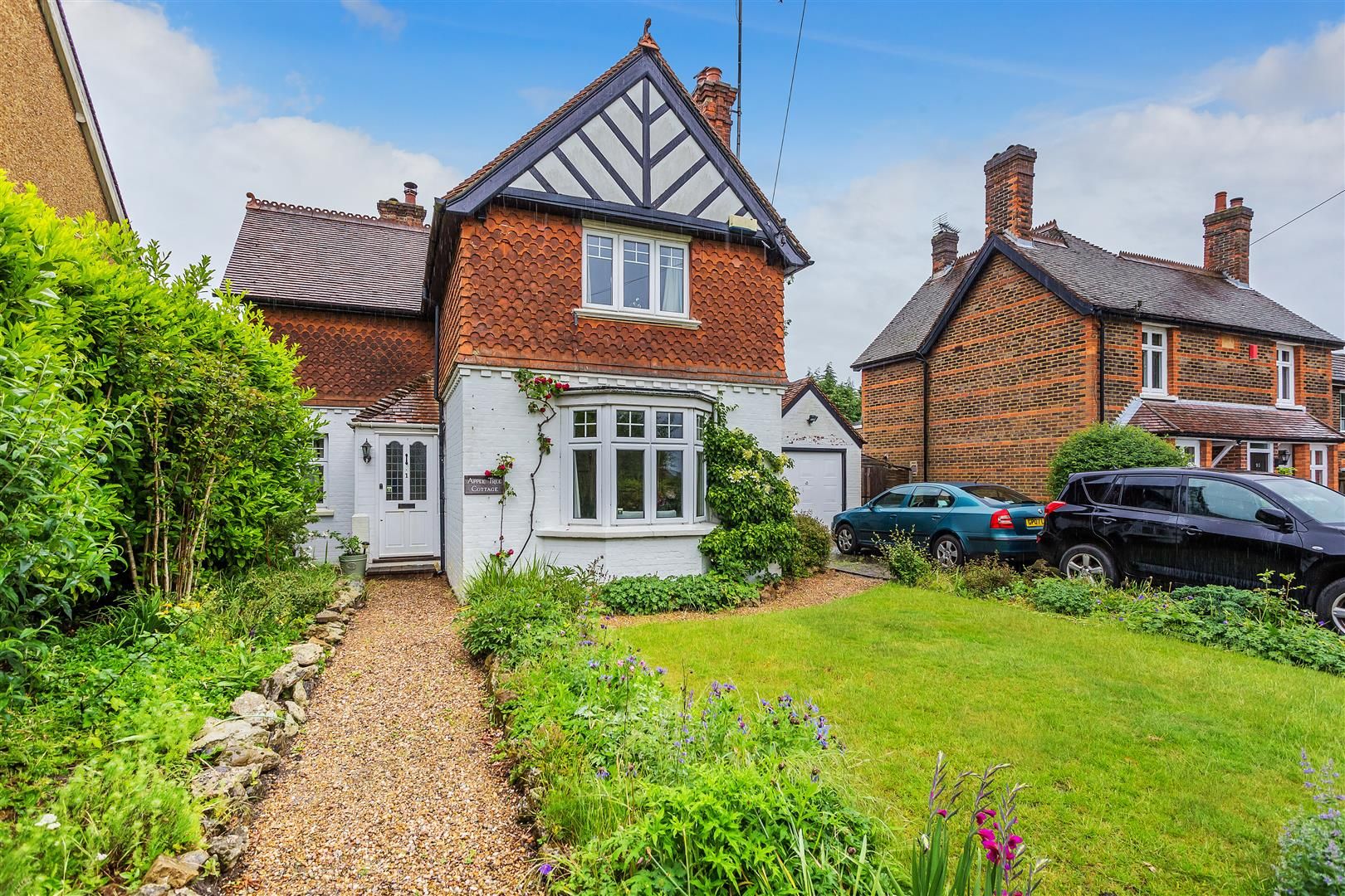 3 bed detached house for sale in Nunappleton Way, Hurst Green, Oxted