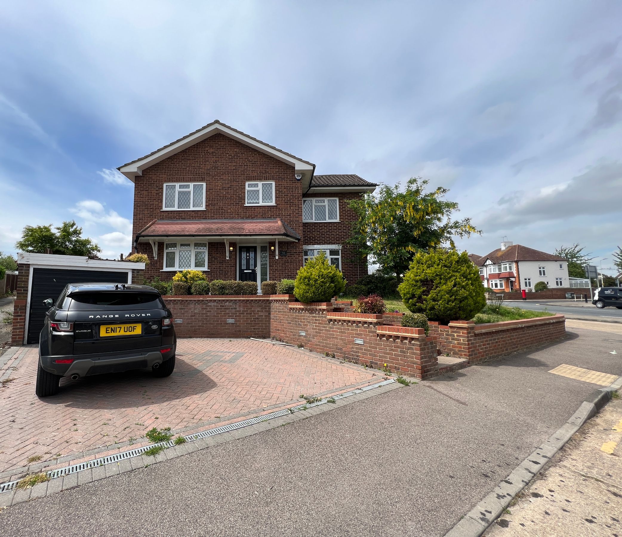 3 bed semidetached house for sale in Upminster Rd, Hornchurch RM12