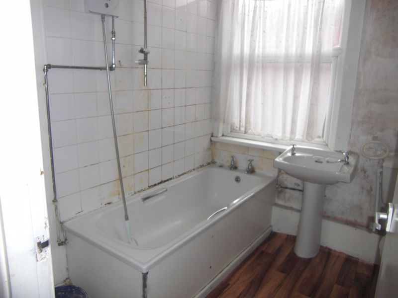 4 bed terraced house for sale in Roseville Road, Leeds LS8 Zoopla