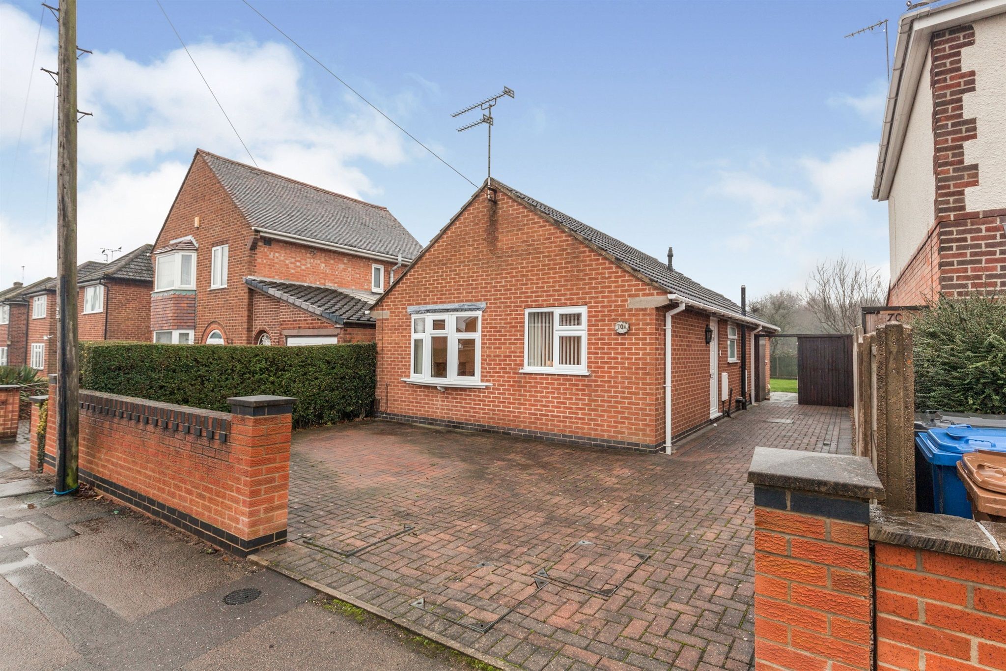 2 bed detached bungalow for sale in Oaklands Avenue, Littleover, Derby