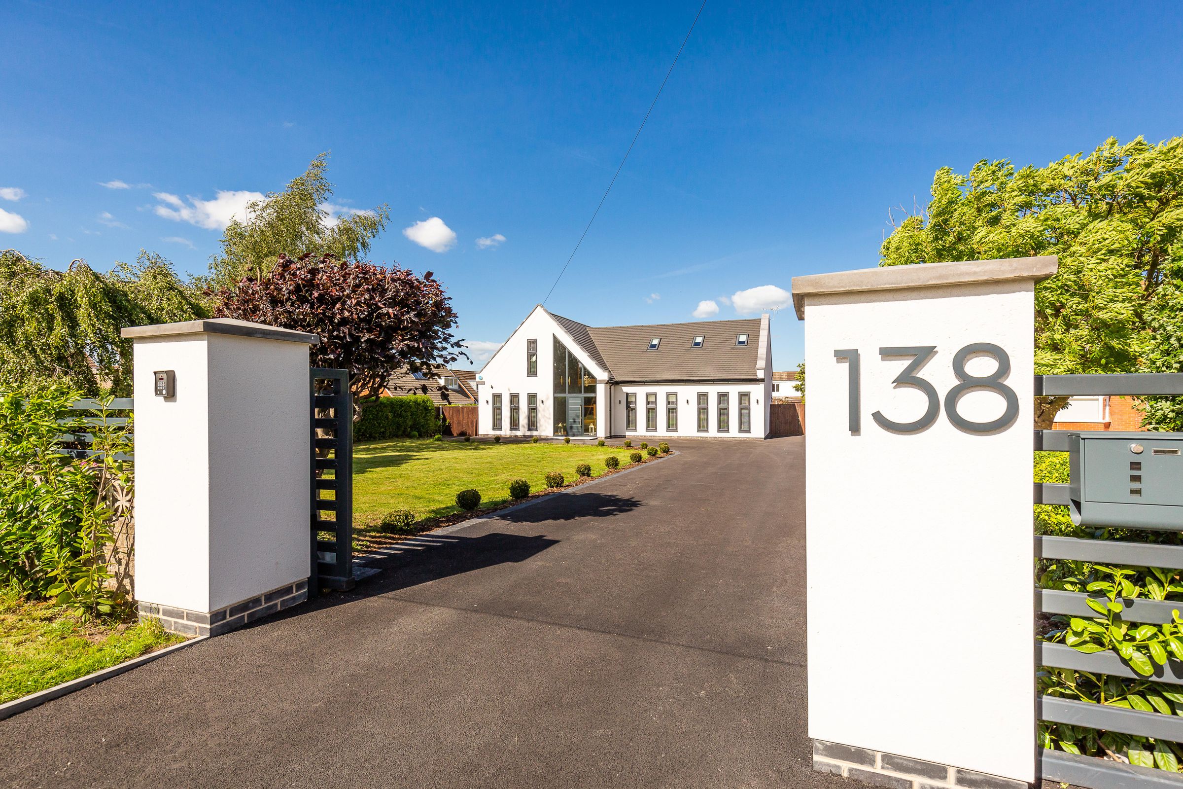 5 bed detached house for sale in 138 North Road, Retford