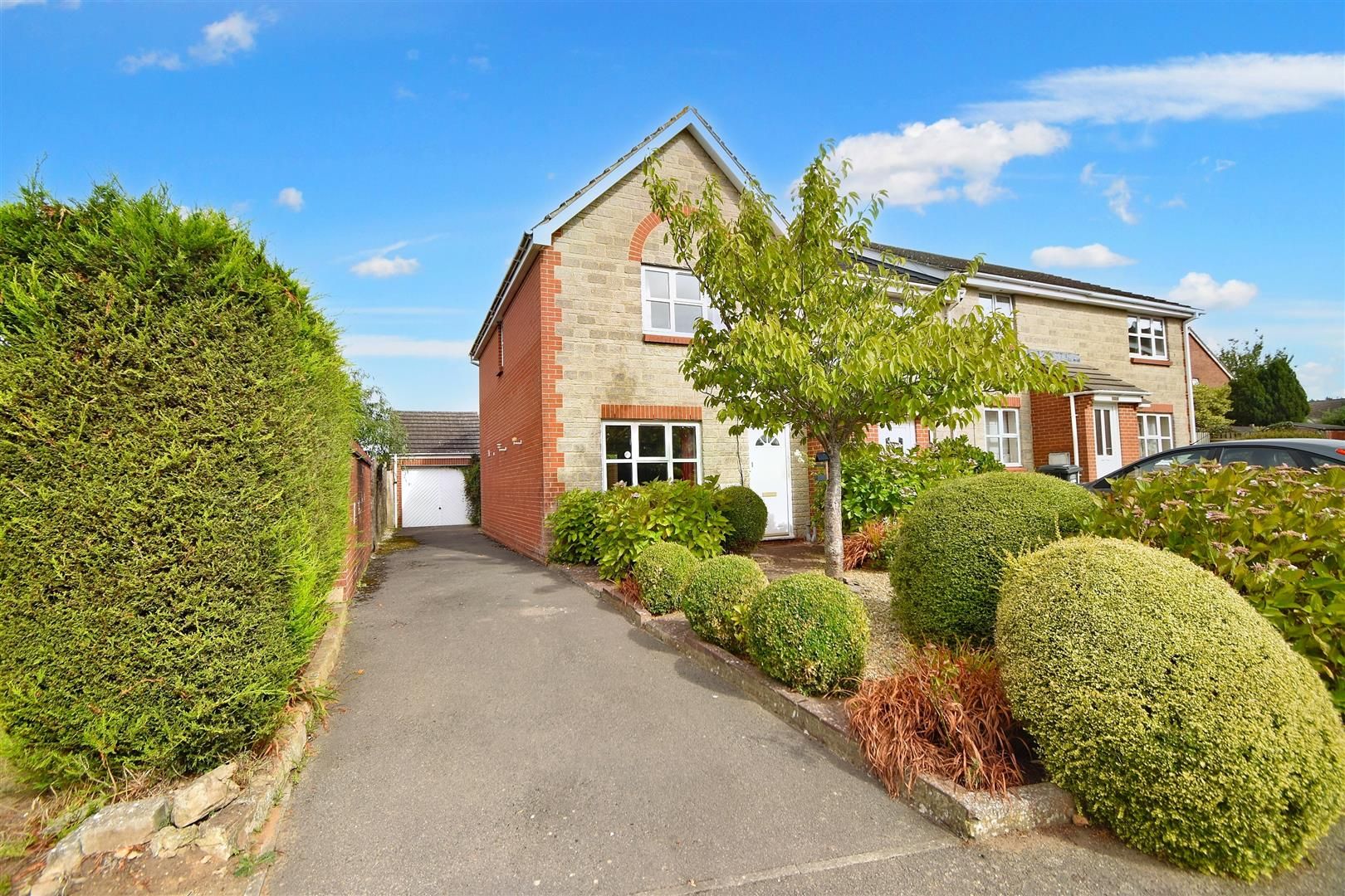 3 bed end terrace house for sale in Badger Rise, Portishead, Bristol BS20 Zoopla