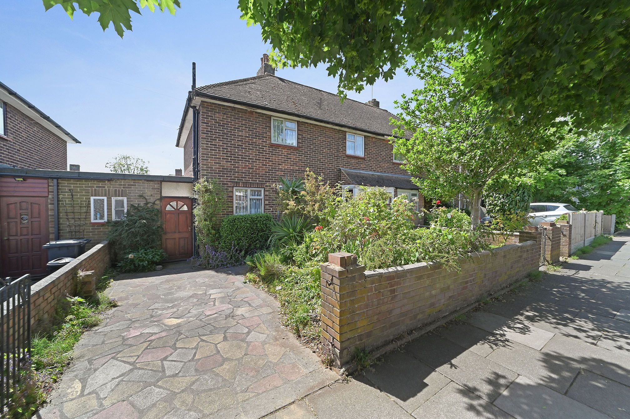 3 bed semidetached house for sale in Elizabeth Road, Pilgrims Hatch