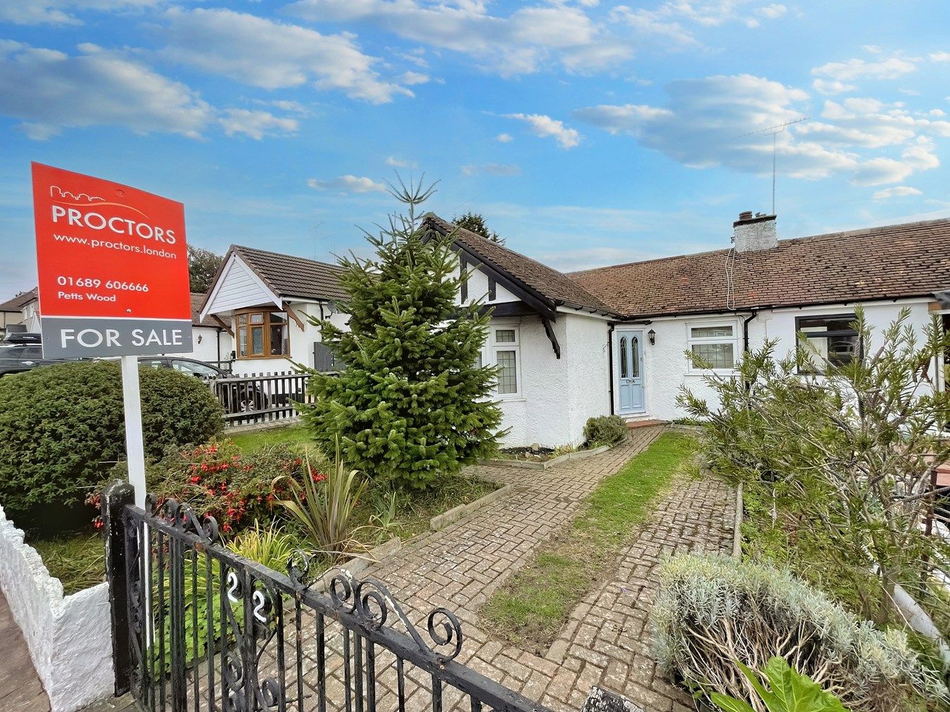 2 bed semidetached bungalow for sale in Friar Road, Orpington BR5 Zoopla