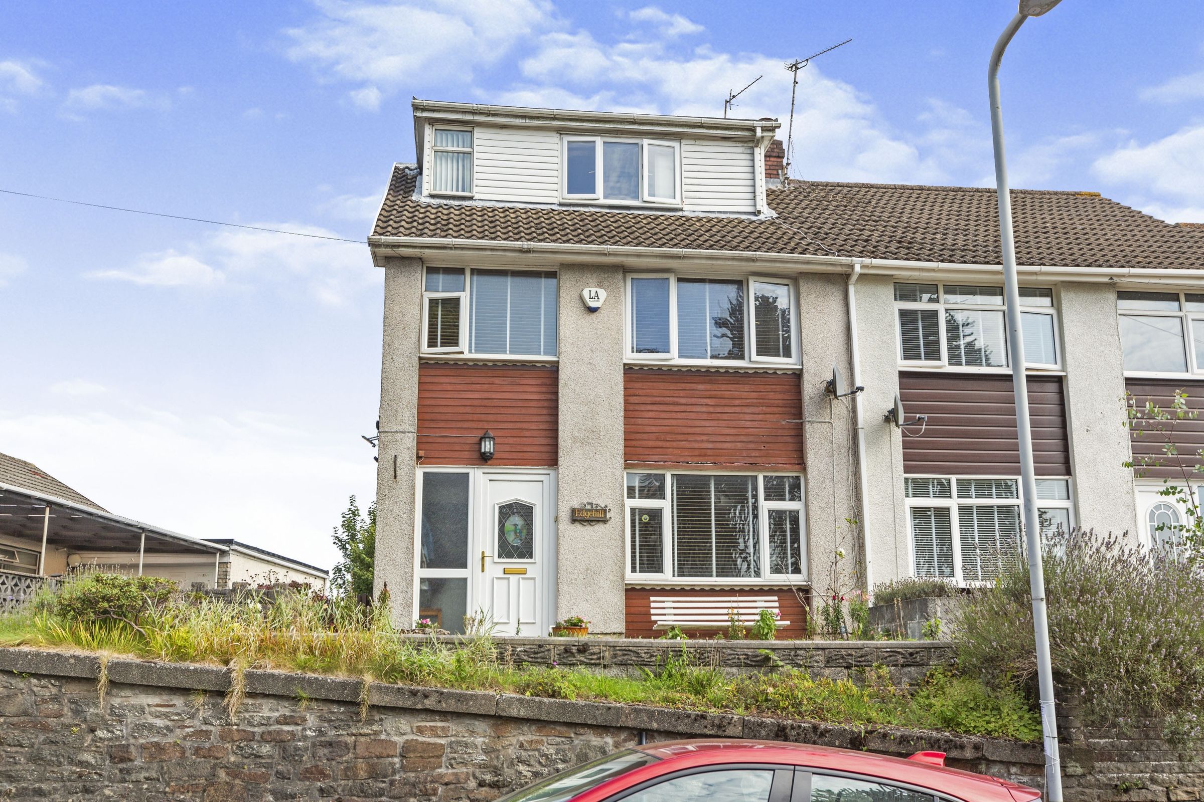 4 bed semidetached house for sale in Waunarlwydd Road, Swansea SA2