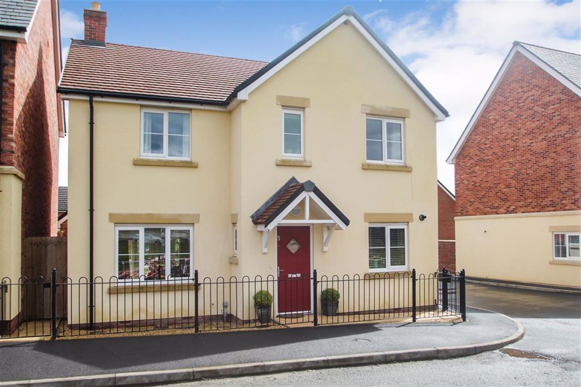 3 bed detached house for sale in Irvine Road, St. Martins, Oswestry
