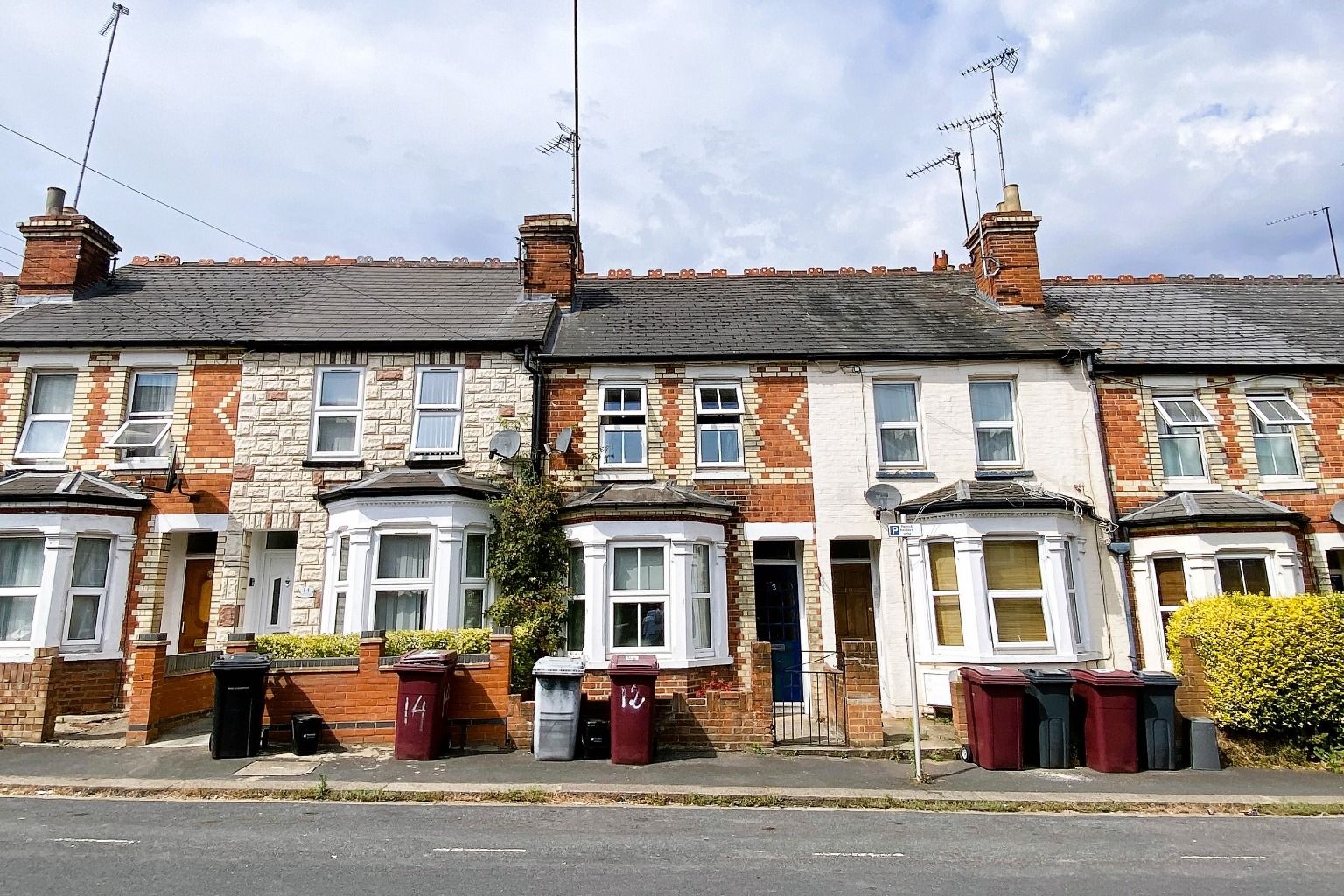 4 bed terraced house for sale in Franklin Street, Reading, Berkshire