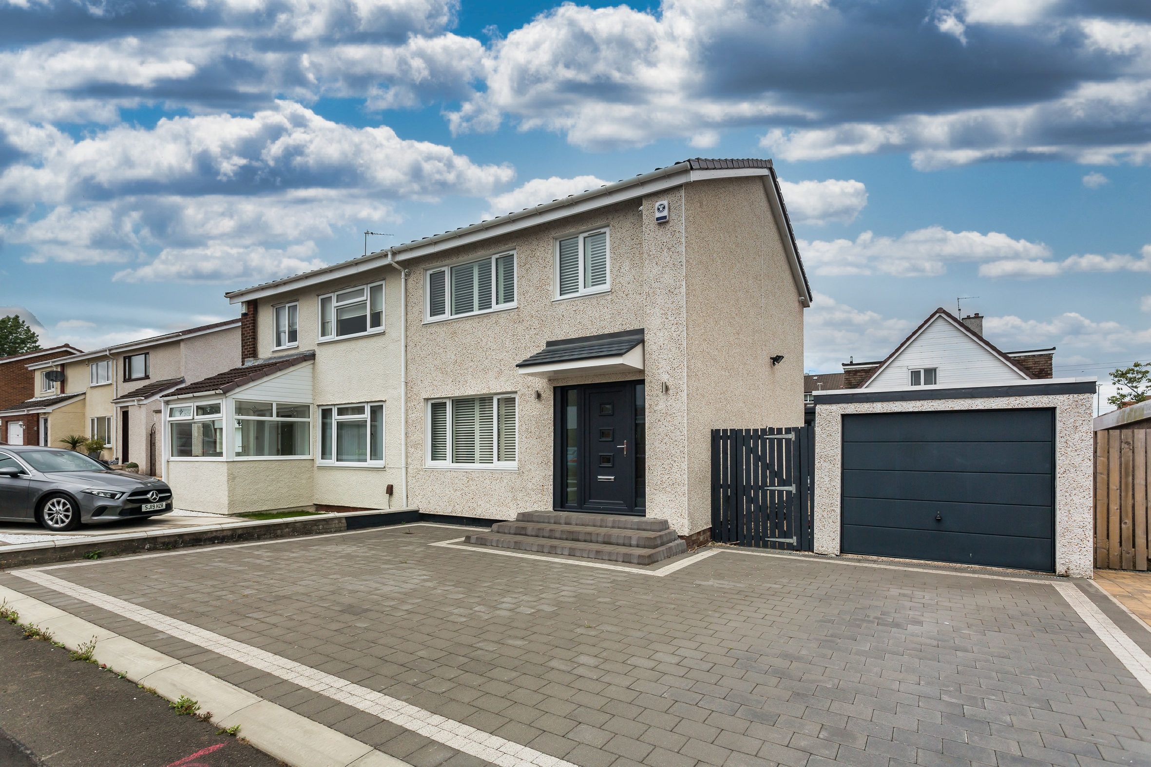 3 bed property for sale in 17 Ben More Drive, Paisley PA2 Zoopla