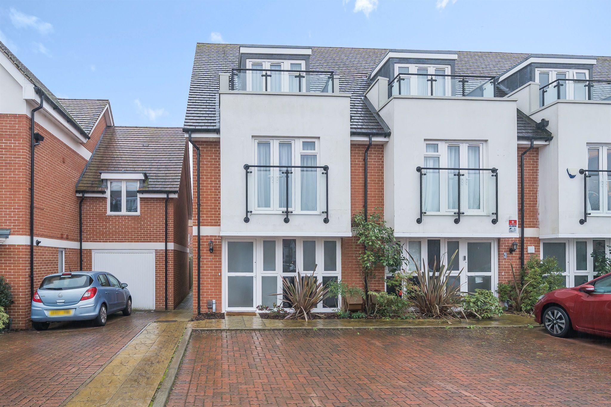 3 bed end terrace house for sale in Kensal Green Drive, Maidenhead SL6