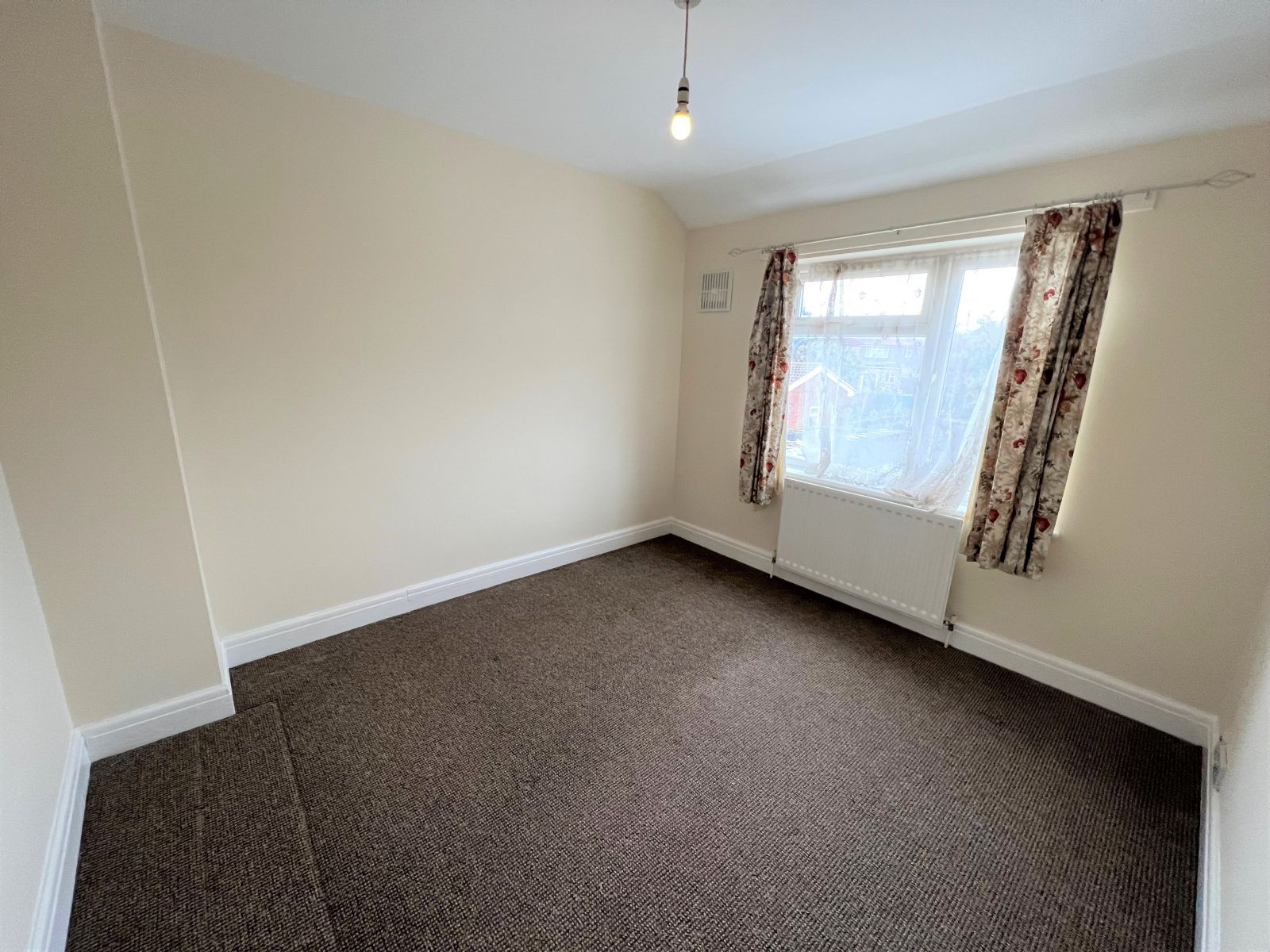 4 bed terraced house to rent in Botwell Lane, Hayes UB3 Zoopla