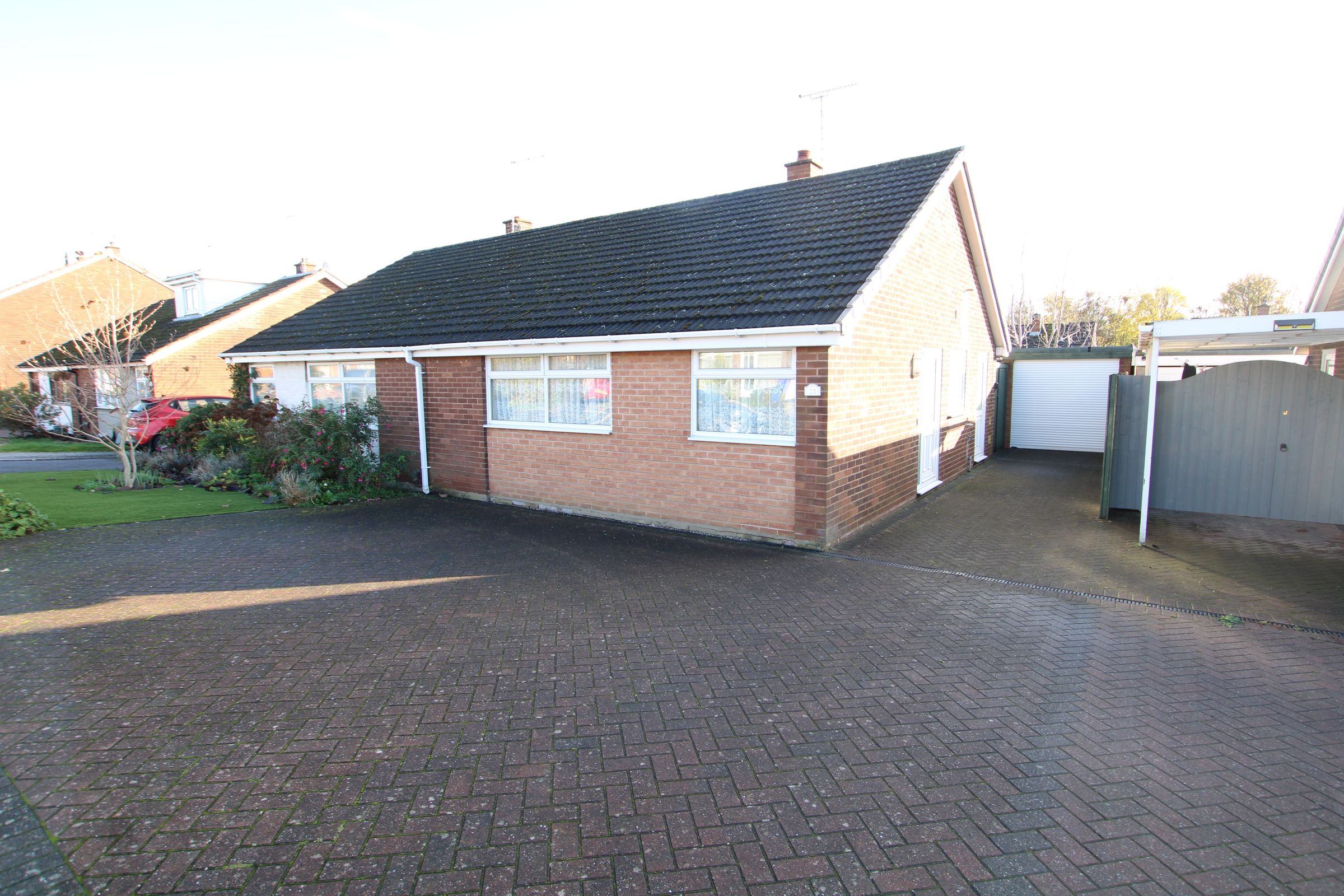 2 bed semidetached bungalow for sale in Jordan Avenue, Stretton