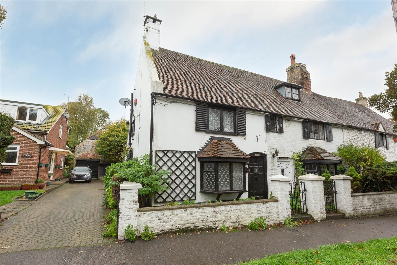 2 bed end terrace house for sale in Canterbury Road, Birchington CT7