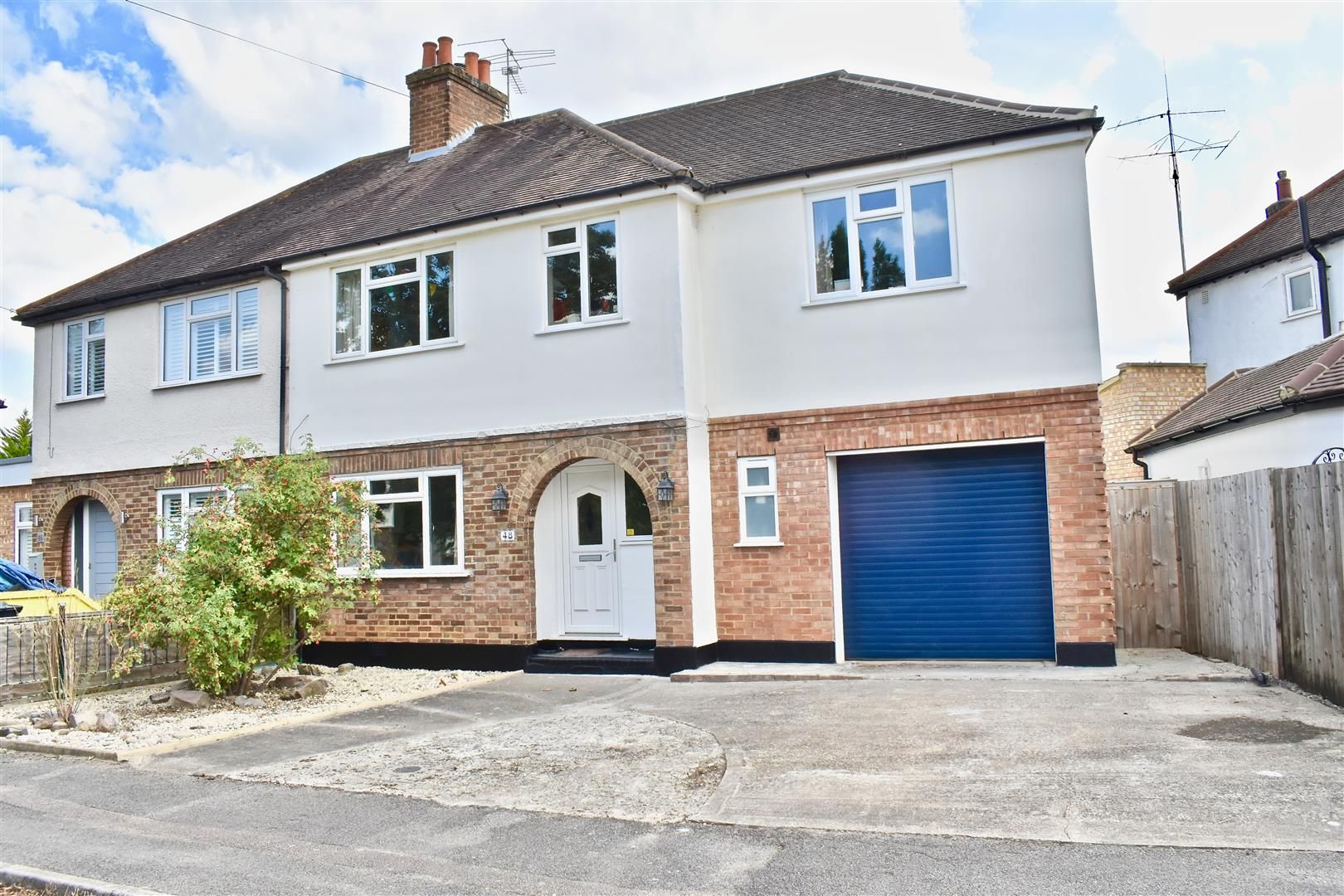 4 bed semidetached house for sale in Oakhill Close, Ashtead KT21 Zoopla