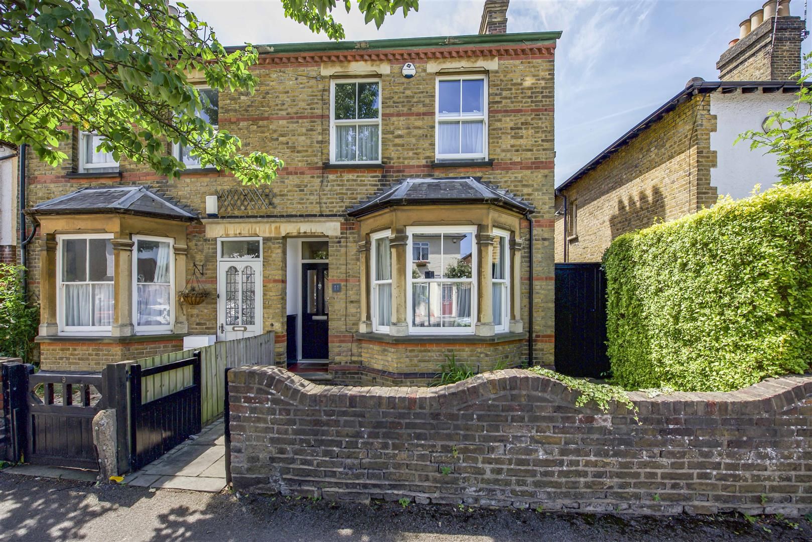 2 bed semidetached house for sale in Lancaster Road, Uxbridge UB8 Zoopla