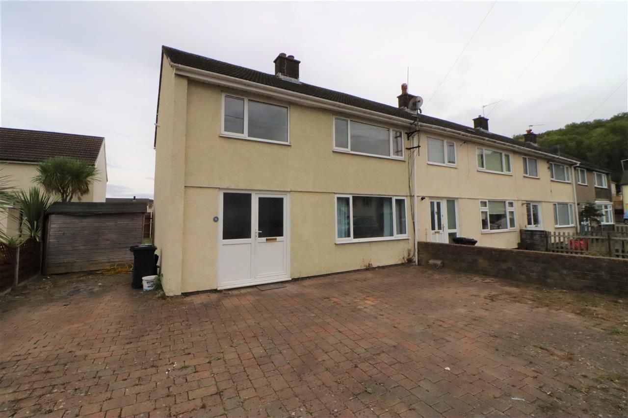 3 bed end terrace house for sale in Woodland Road, Llanmartin, Newport