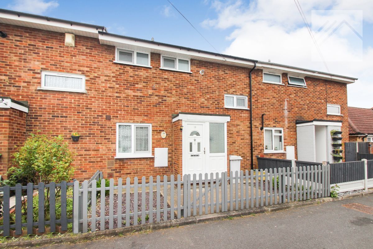 3 bed terraced house for sale in Middleburg Road, Canvey Island SS8