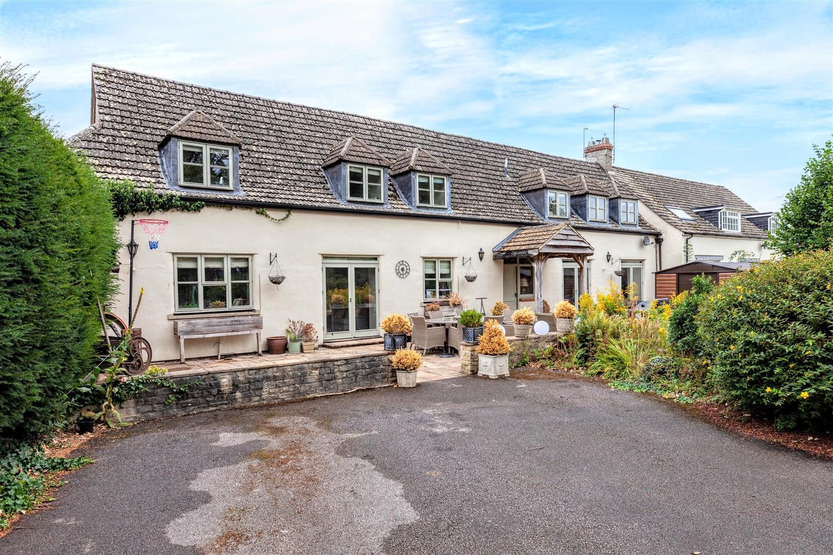 4 bed semidetached house to rent in Cove House Gardens, Ashton Keynes, Swindon SN6 Zoopla