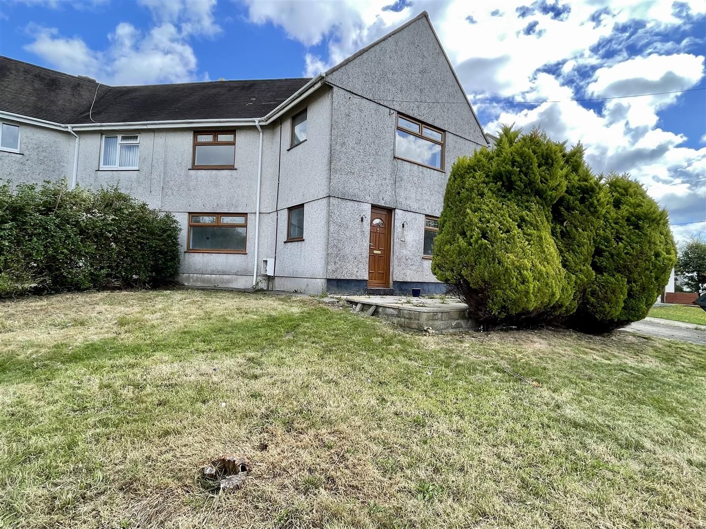 3 bed semidetached house for sale in Carnhywell Road, Llanelli SA14