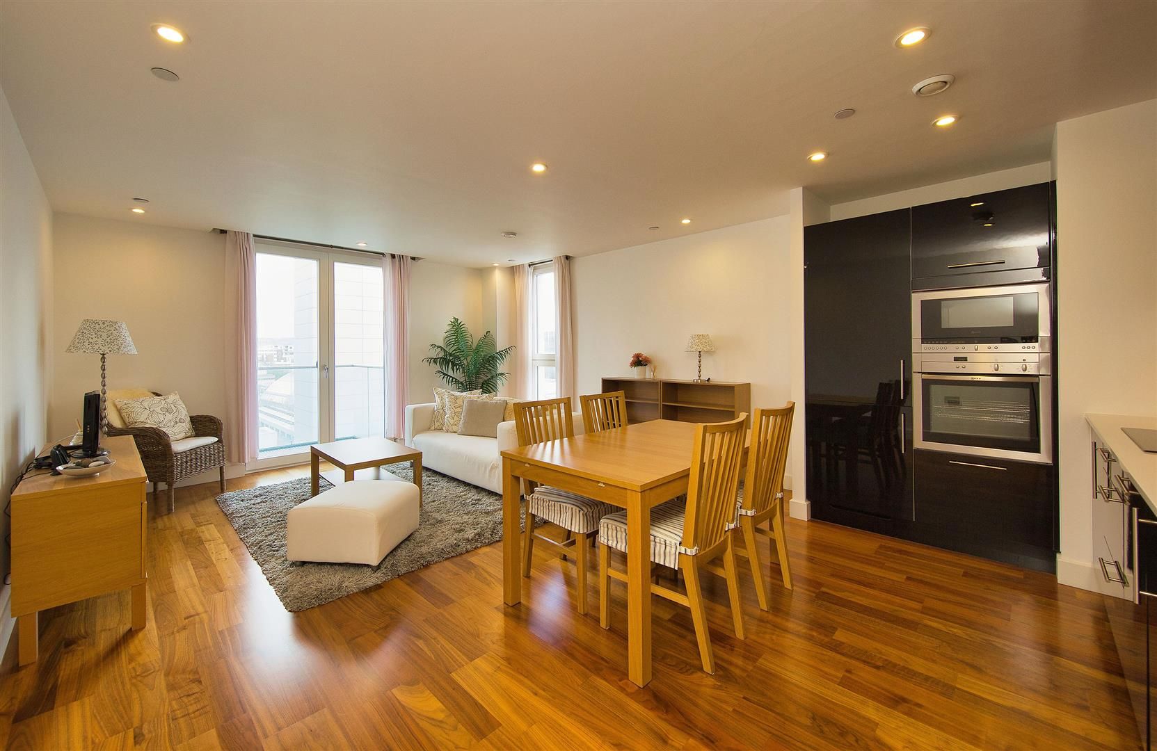 2 bed flat for sale in The Hayes, Cardiff CF10 Zoopla