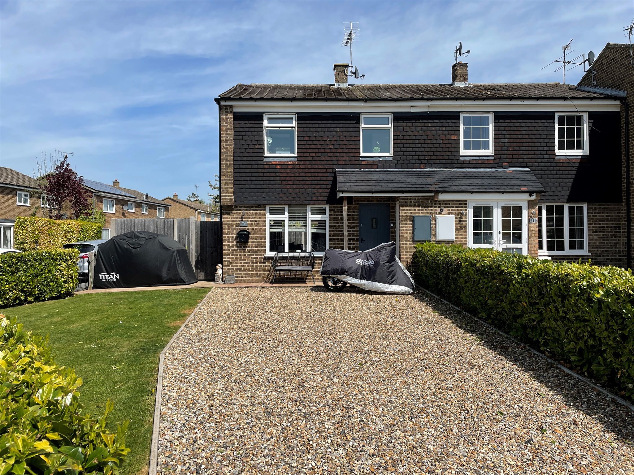 3 bed end terrace house for sale in Yardley Avenue, Pitstone, Leighton