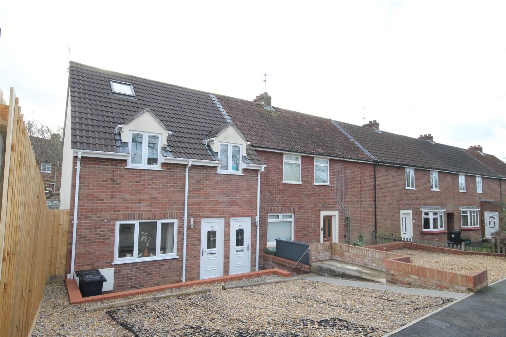 2 bed flat to rent in Valley Road, Mangotsfield, Bristol BS16 Zoopla