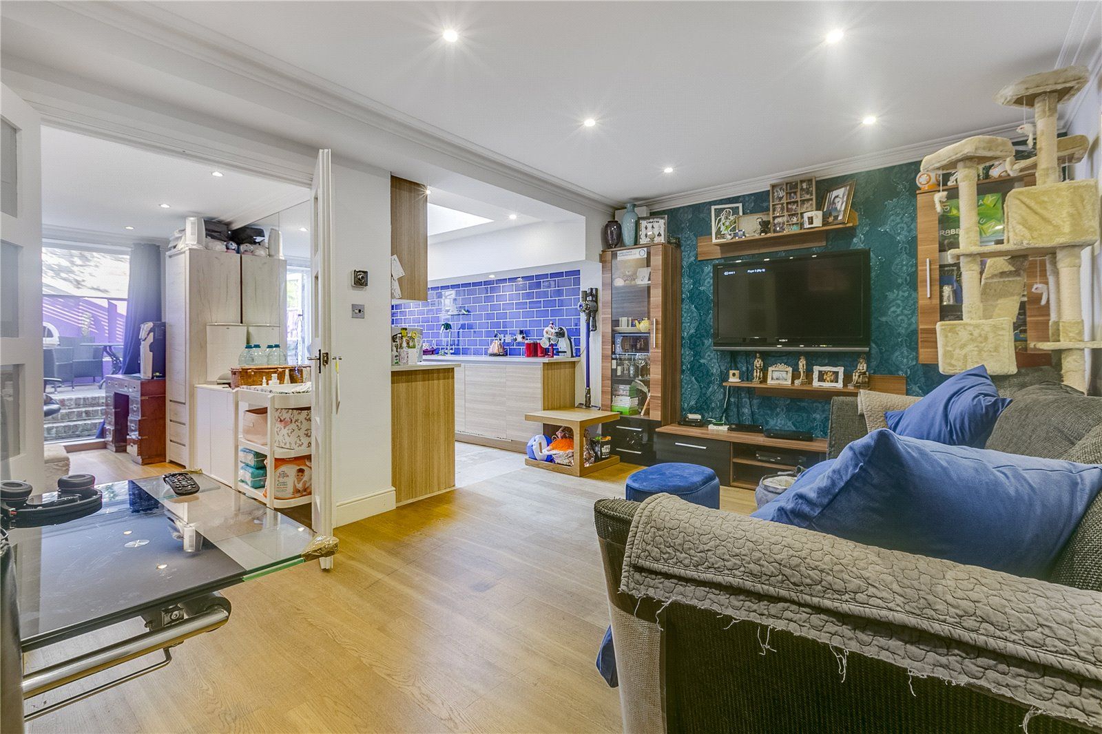 Chesson Road, Barons Court, London W14