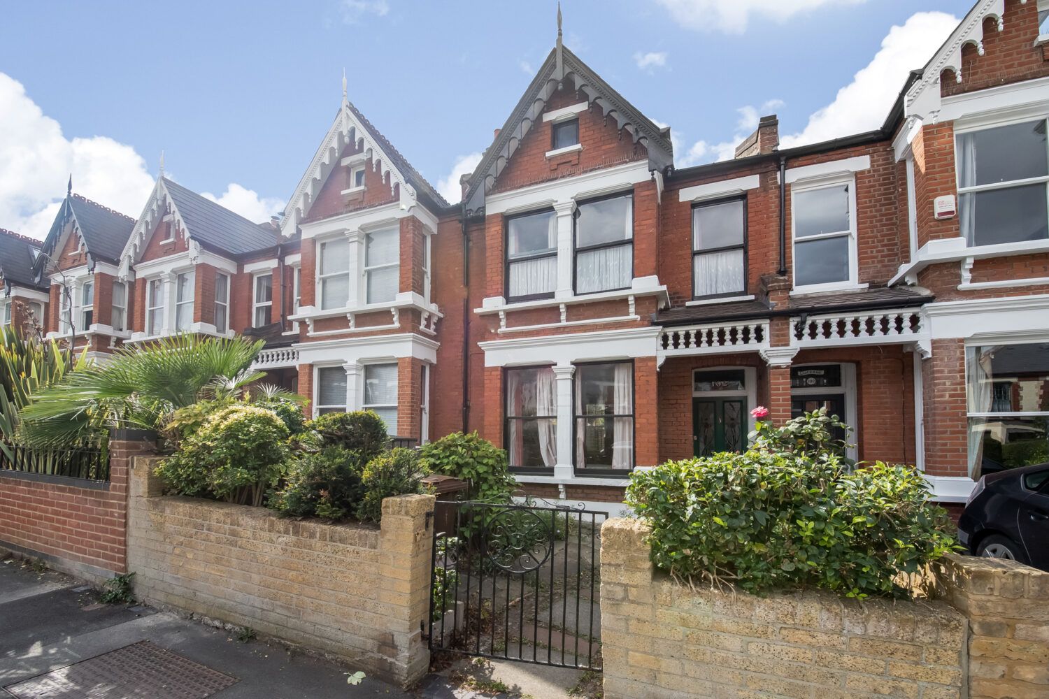 4 bed terraced house for sale in Beauval Road, Dulwich, London SE22